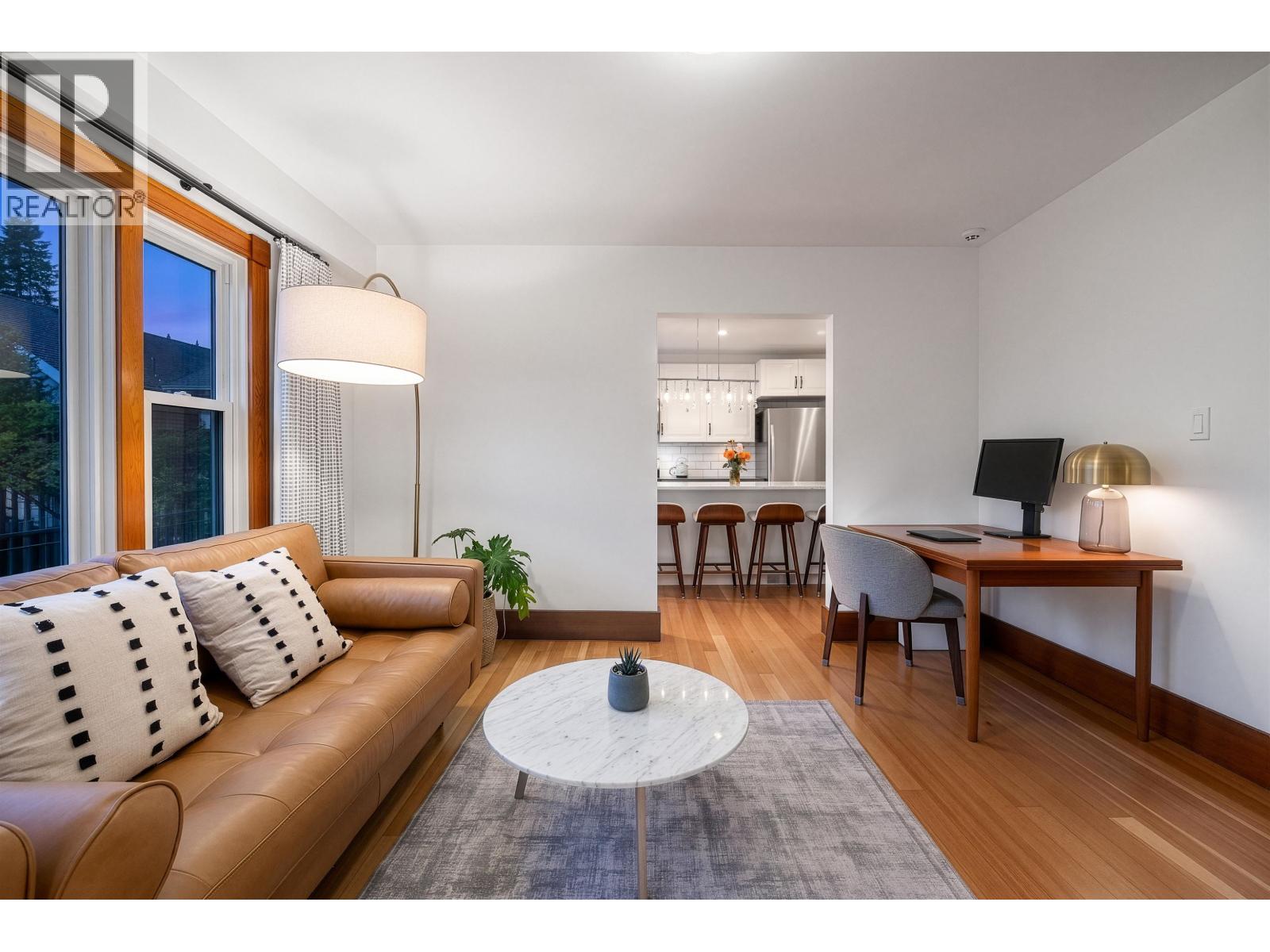 109 Oakland Street Property Photo 7
