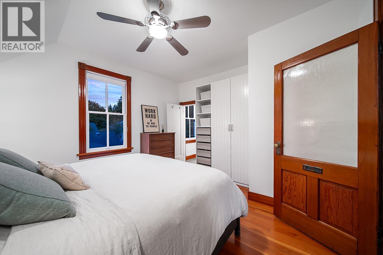 109 Oakland Street Property Photo 13