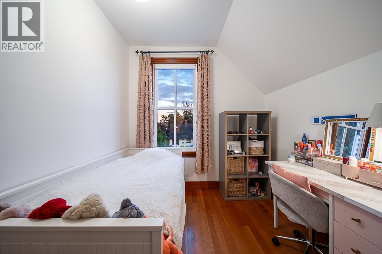 109 Oakland Street Property Photo 16