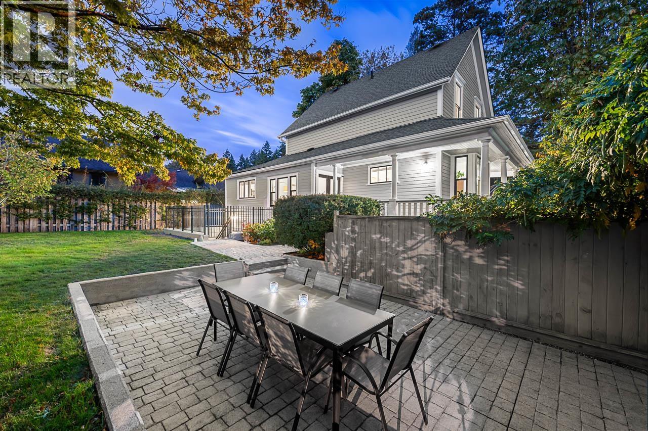 109 Oakland Street Property Photo 26