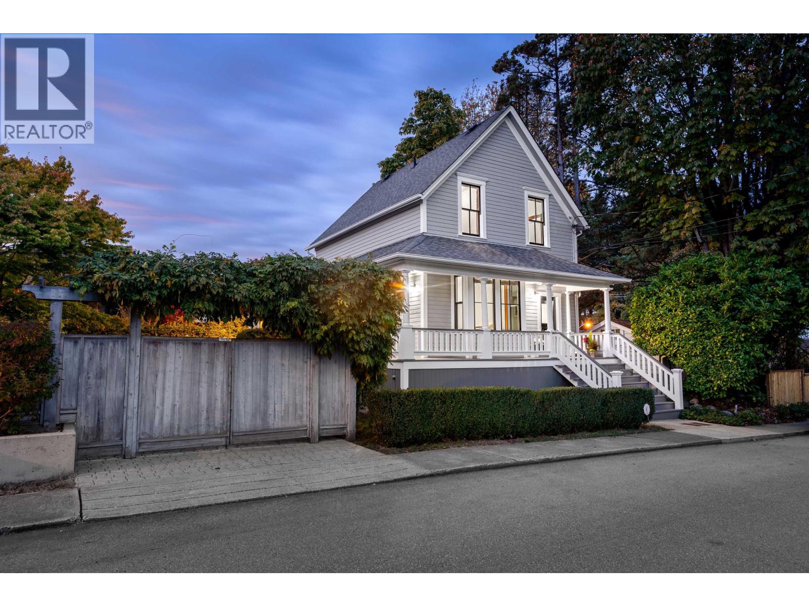 109 Oakland Street Property Photo 31