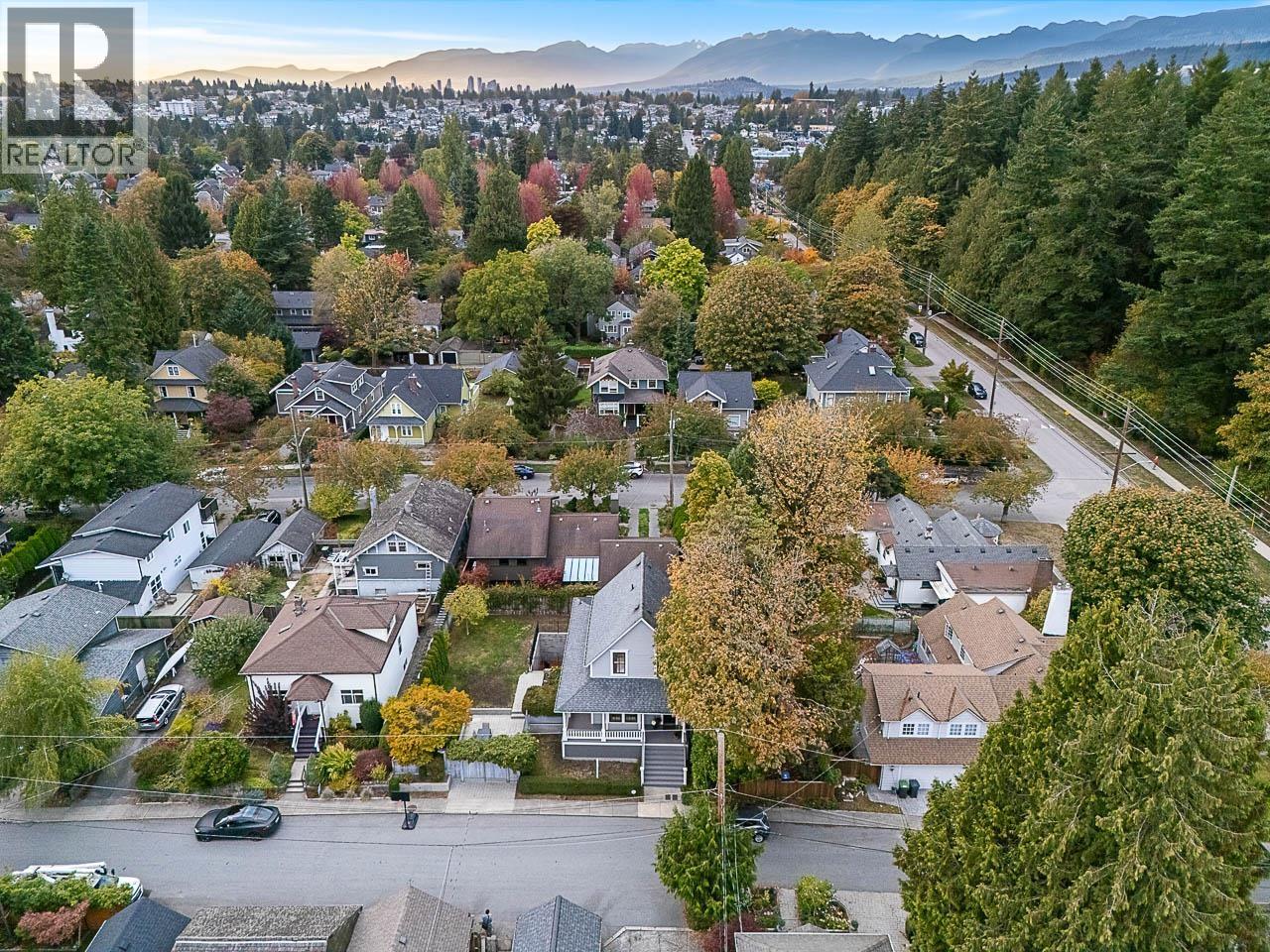 109 Oakland Street Property Photo 33