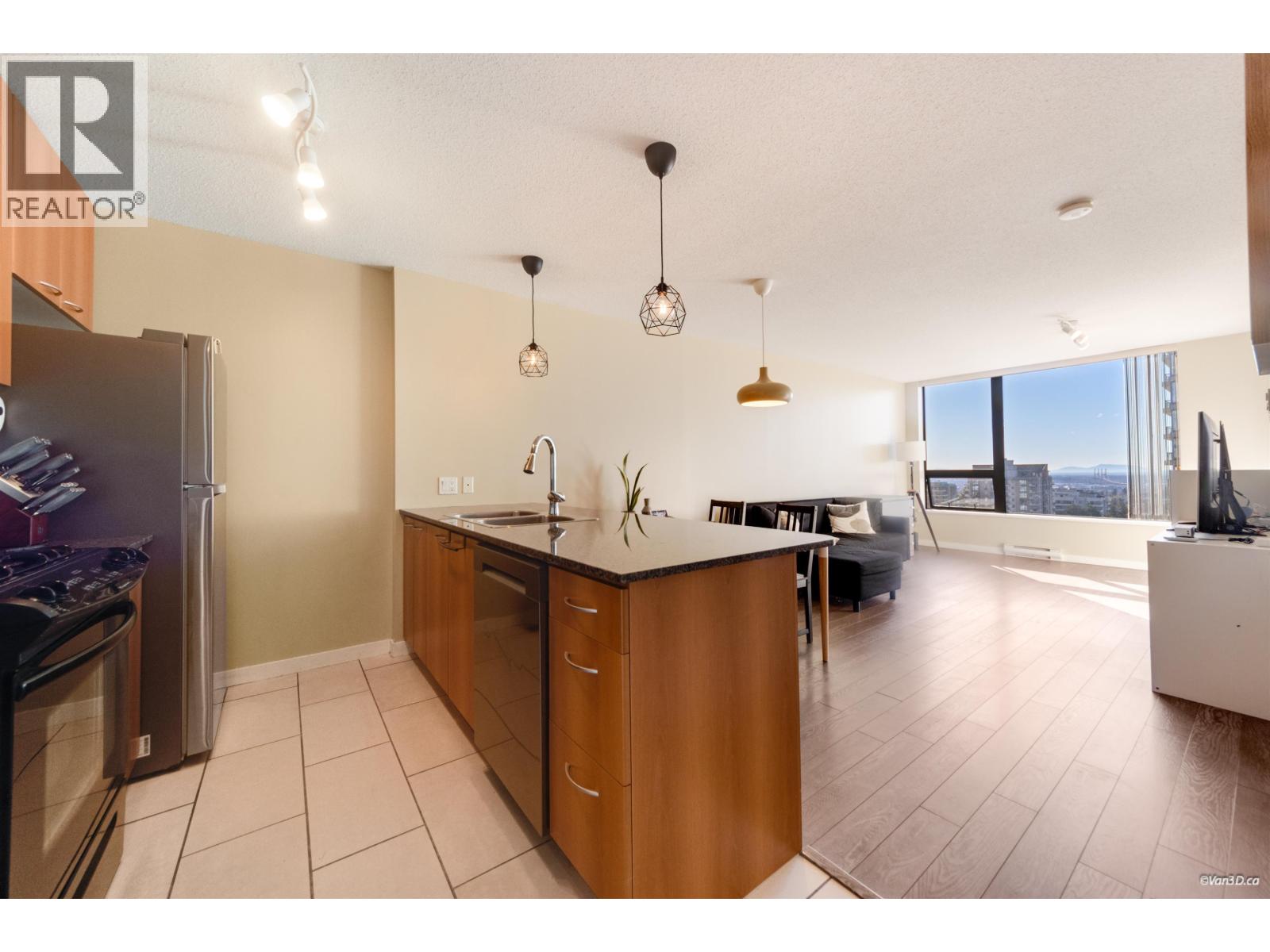 1601 7108 Collier Street Property Photo 4