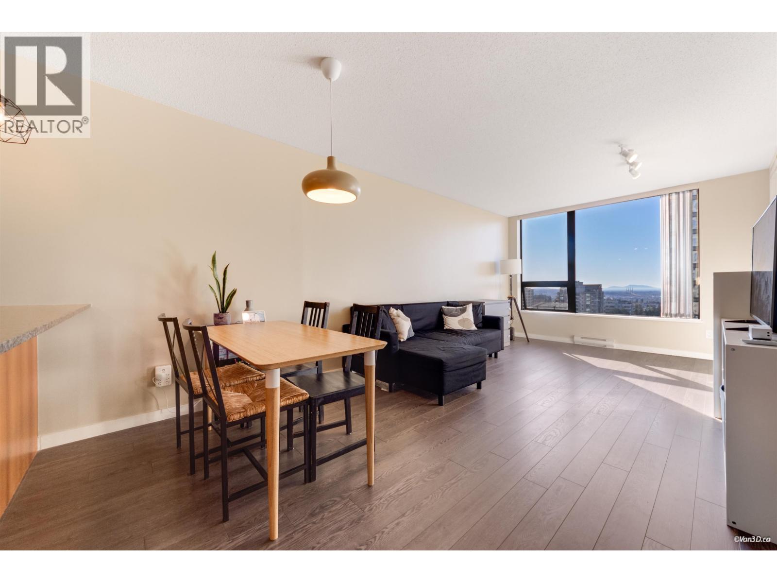 1601 7108 Collier Street Property Photo 8
