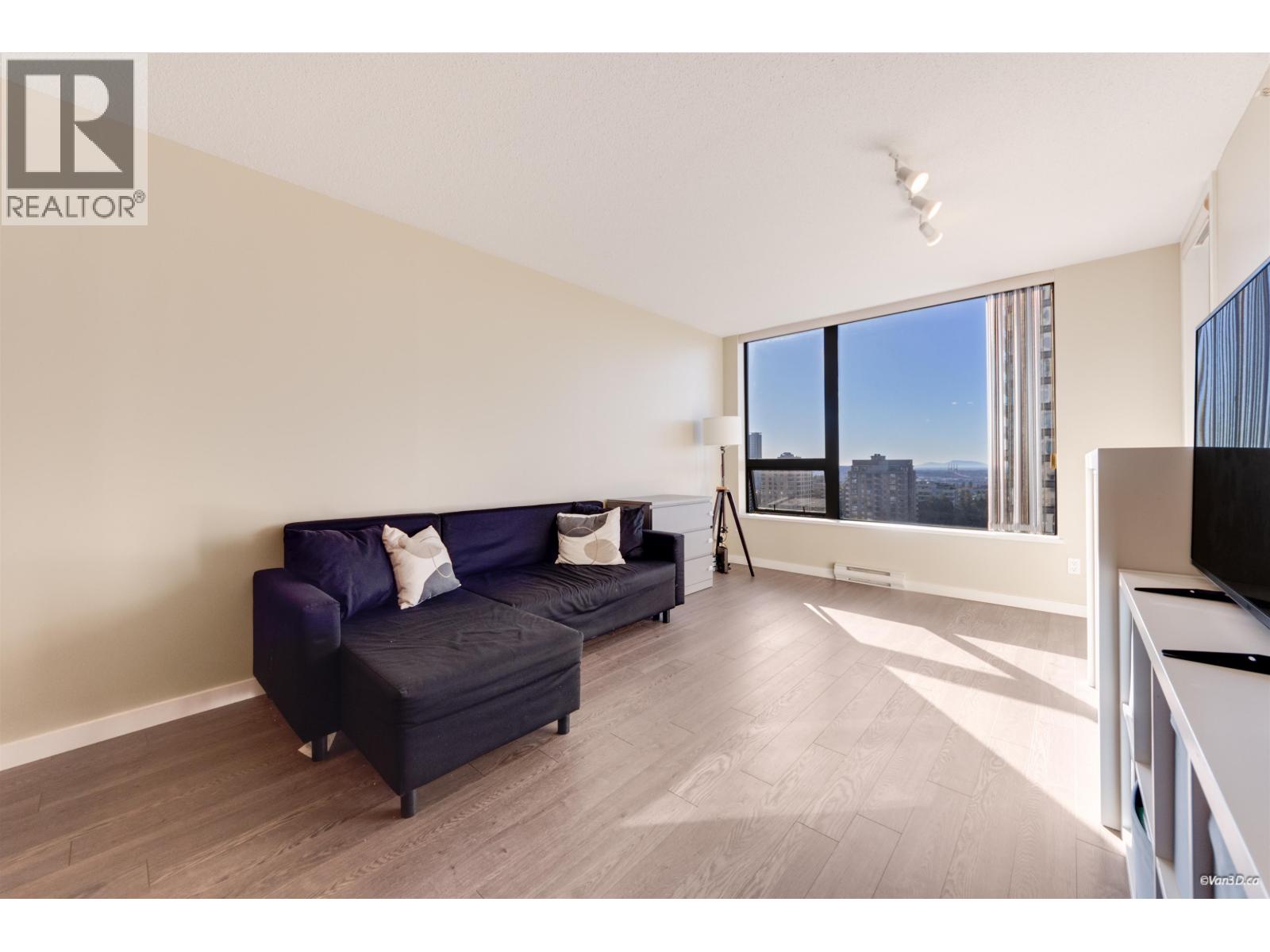 1601 7108 Collier Street Property Photo 9
