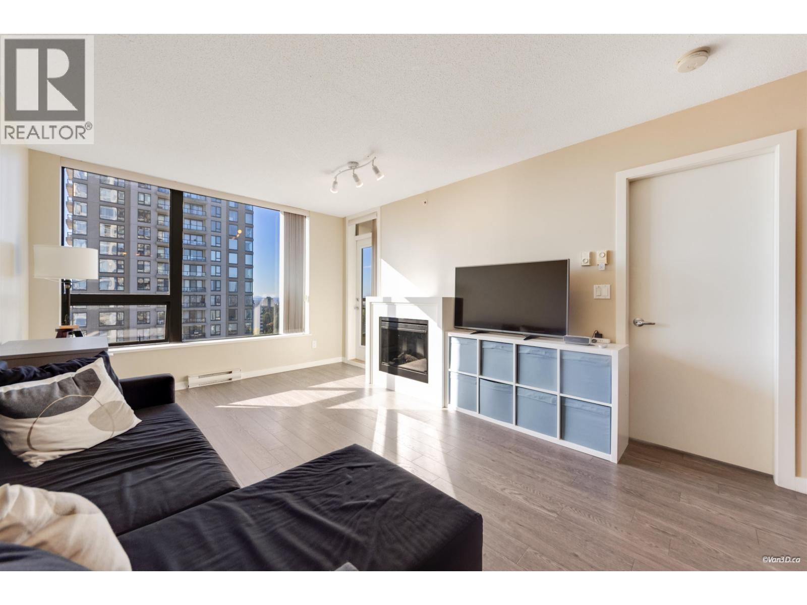 1601 7108 Collier Street Property Photo 11