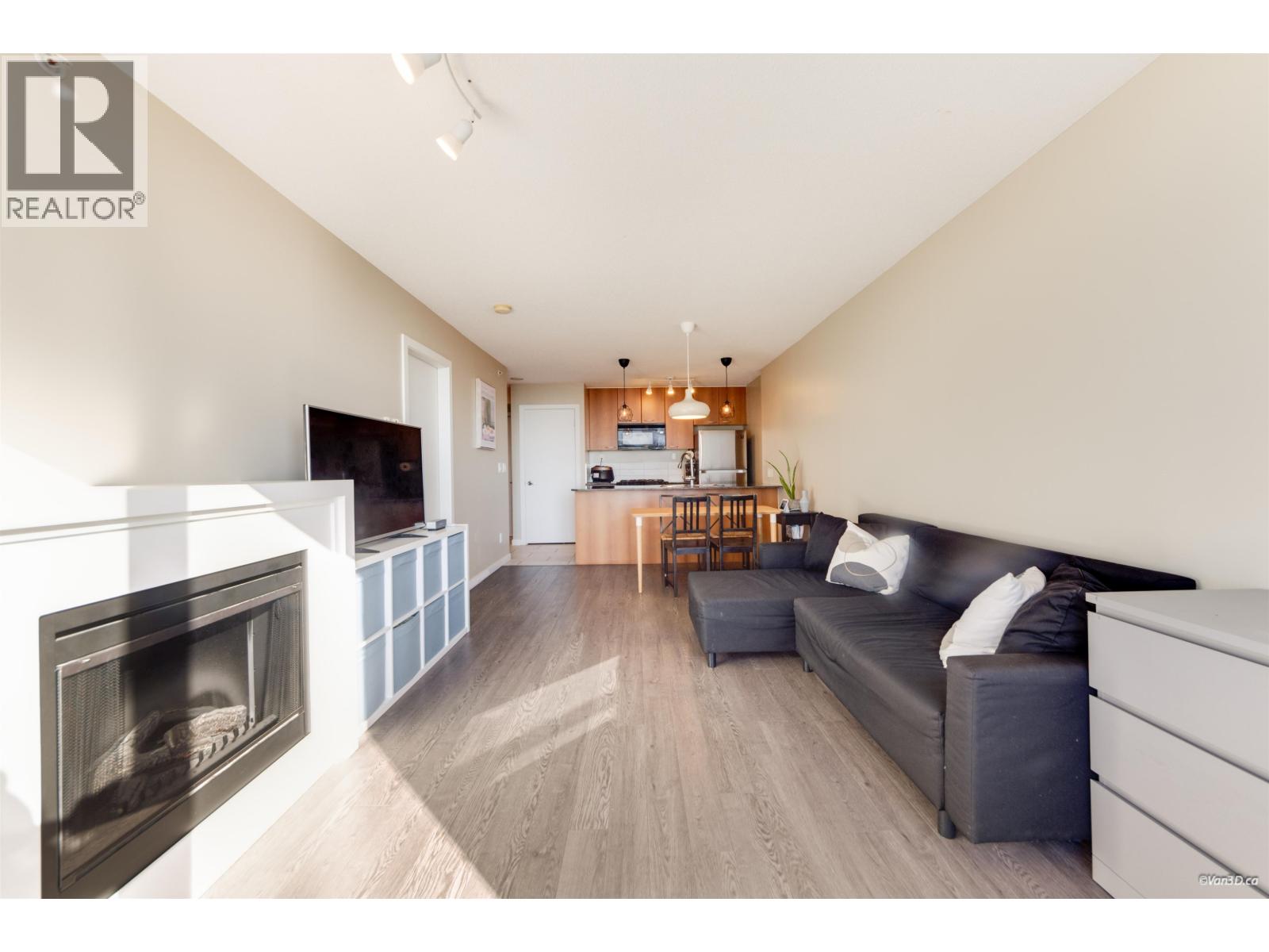 1601 7108 Collier Street Property Photo 12