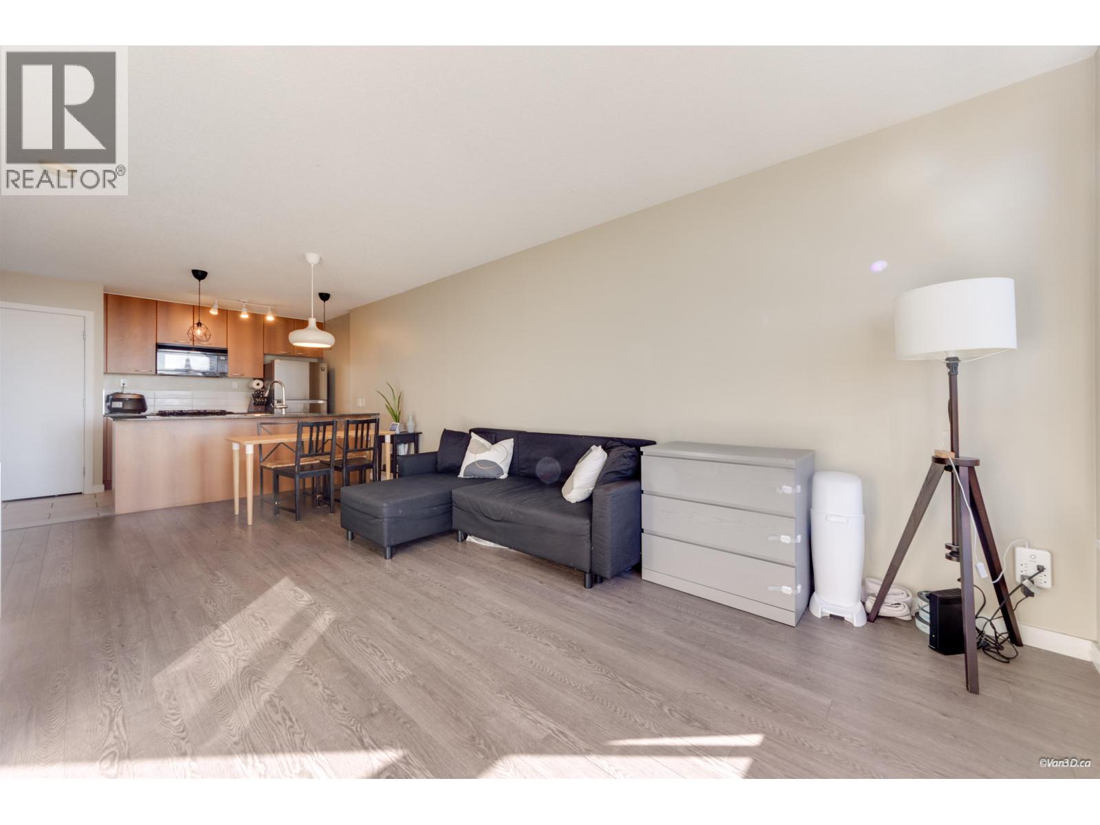 1601 7108 Collier Street Property Photo 13