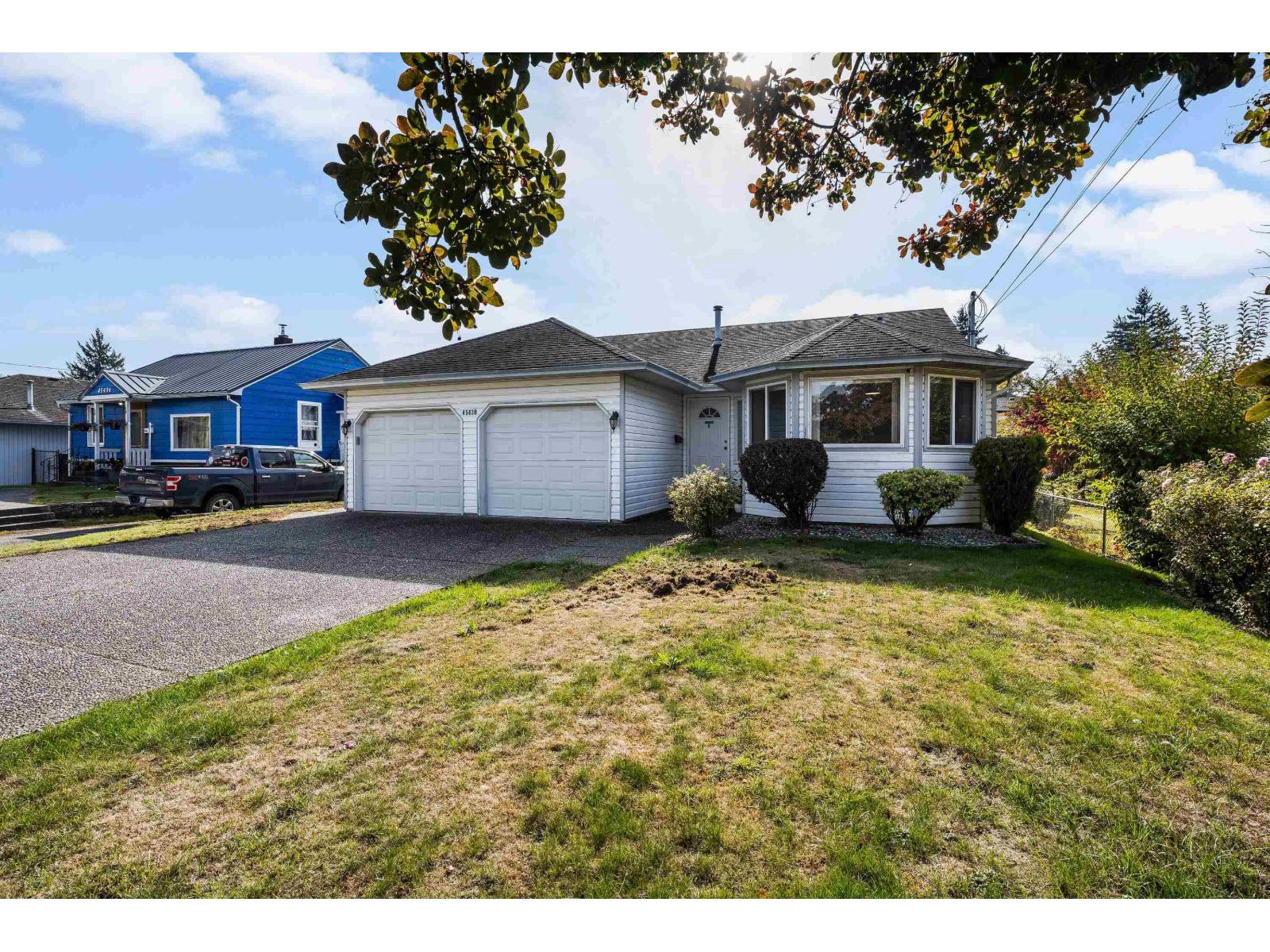 45430 BERNARD Avenue Property Photo 1