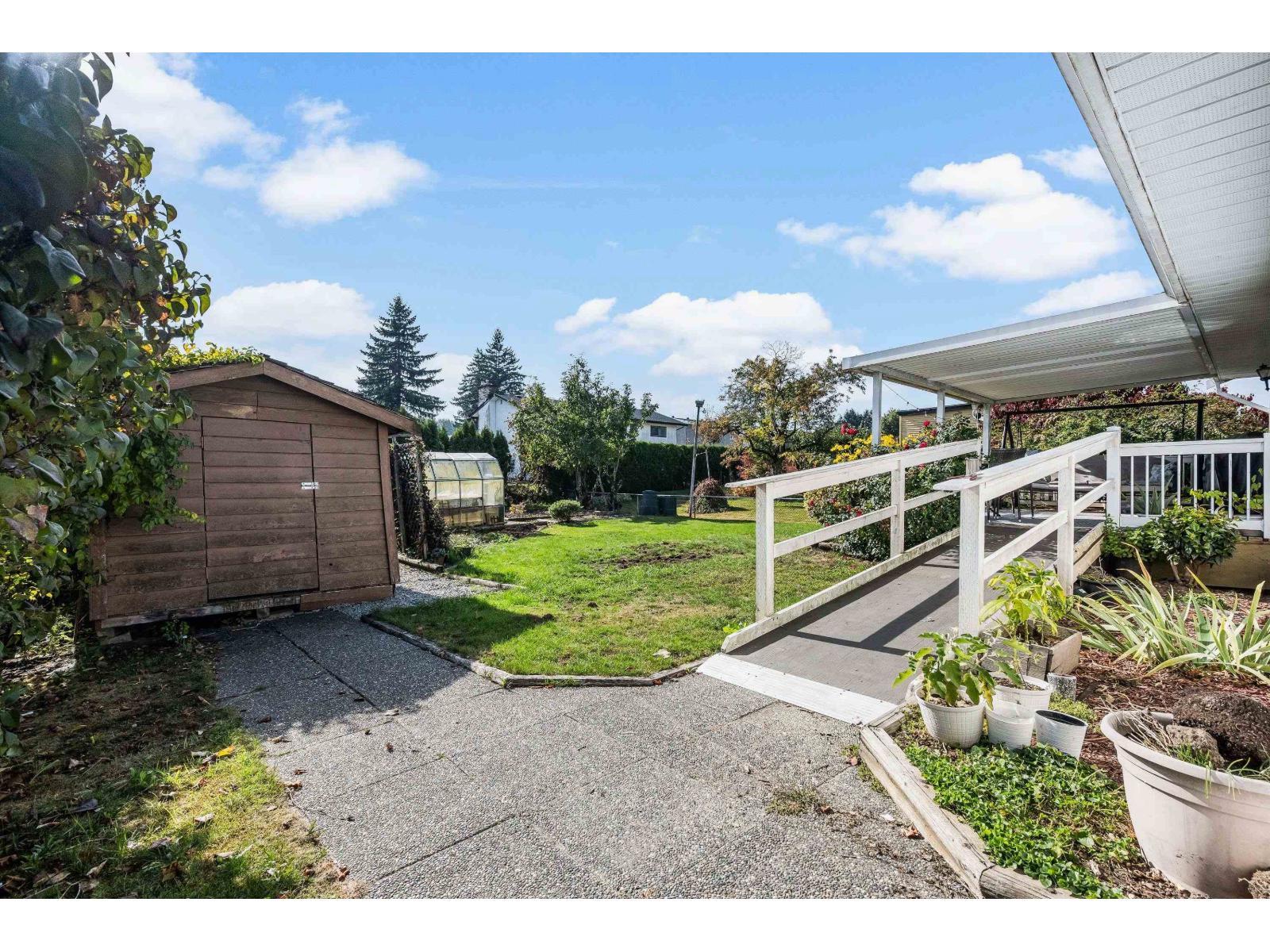 45430 Bernard Avenue Property Photo 27