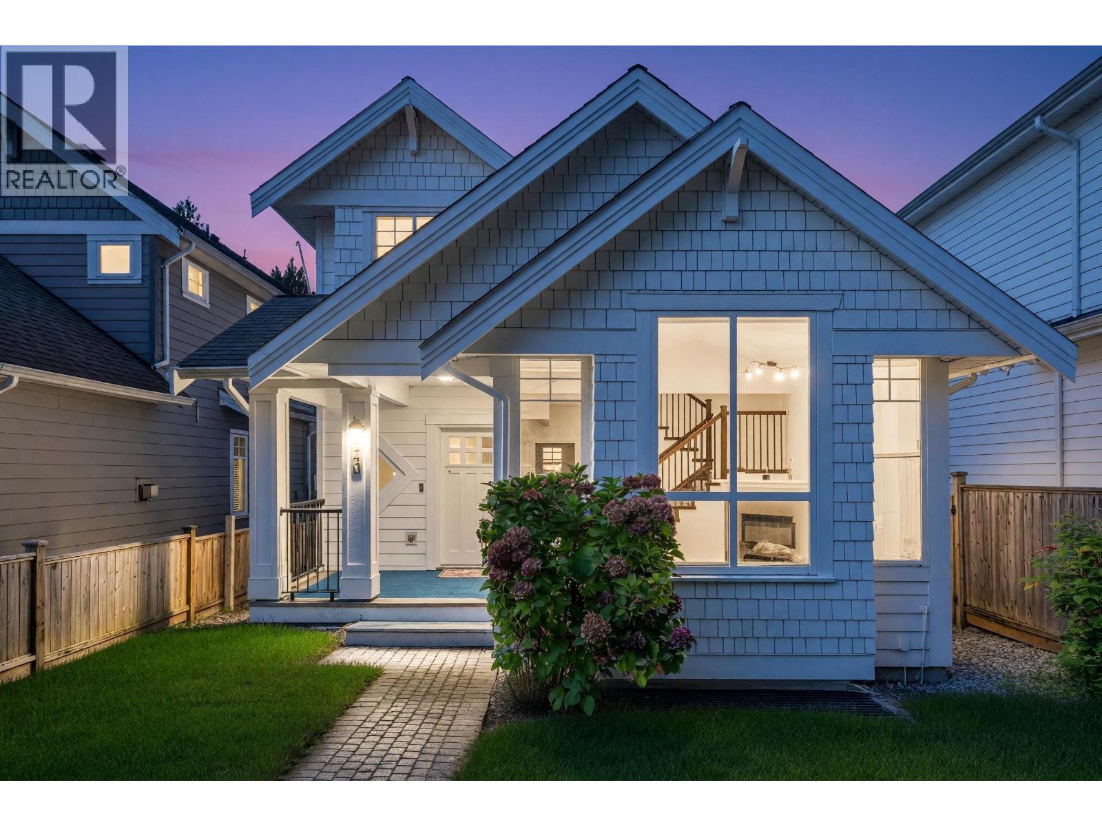 2411 George Street Property Photo 1