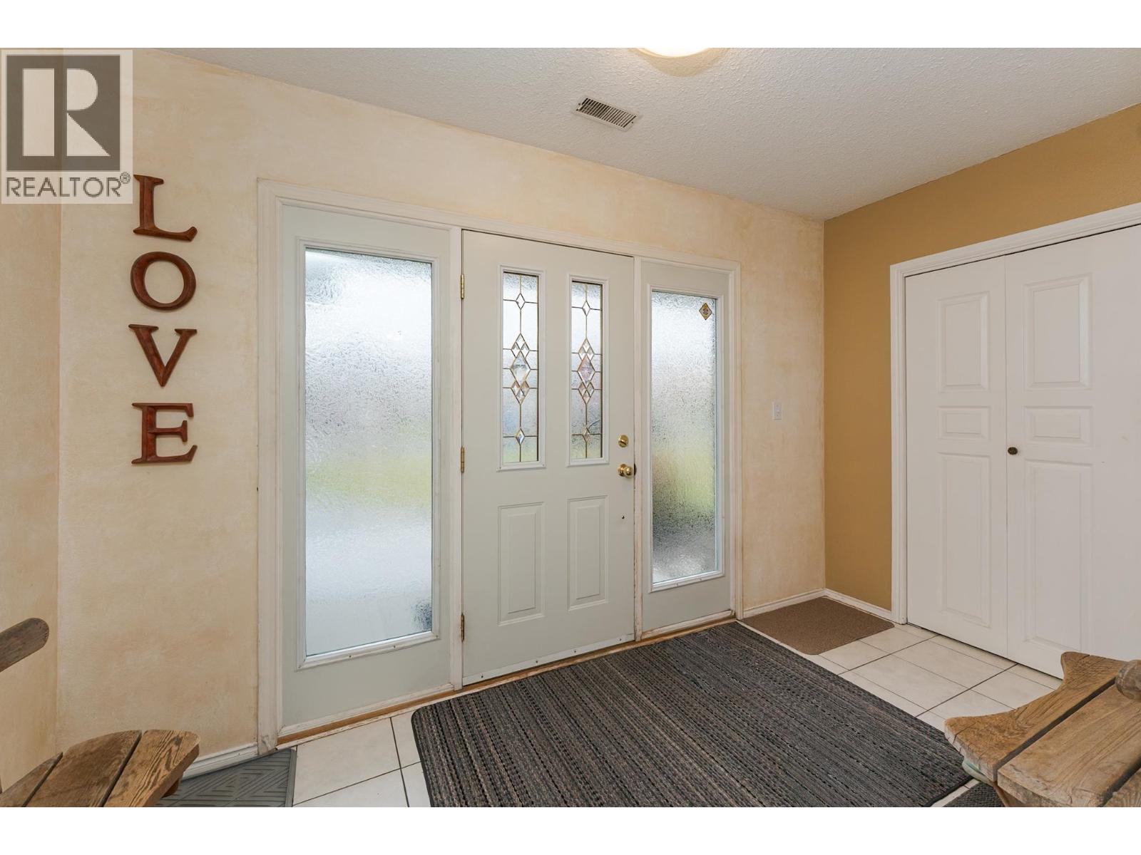 1164 Stirling Drive Property Photo 2