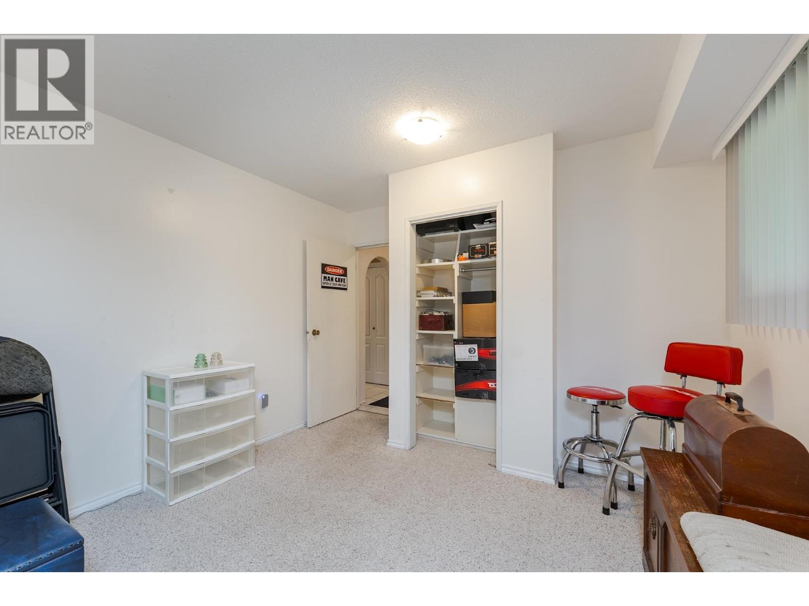 1164 Stirling Drive Property Photo 11