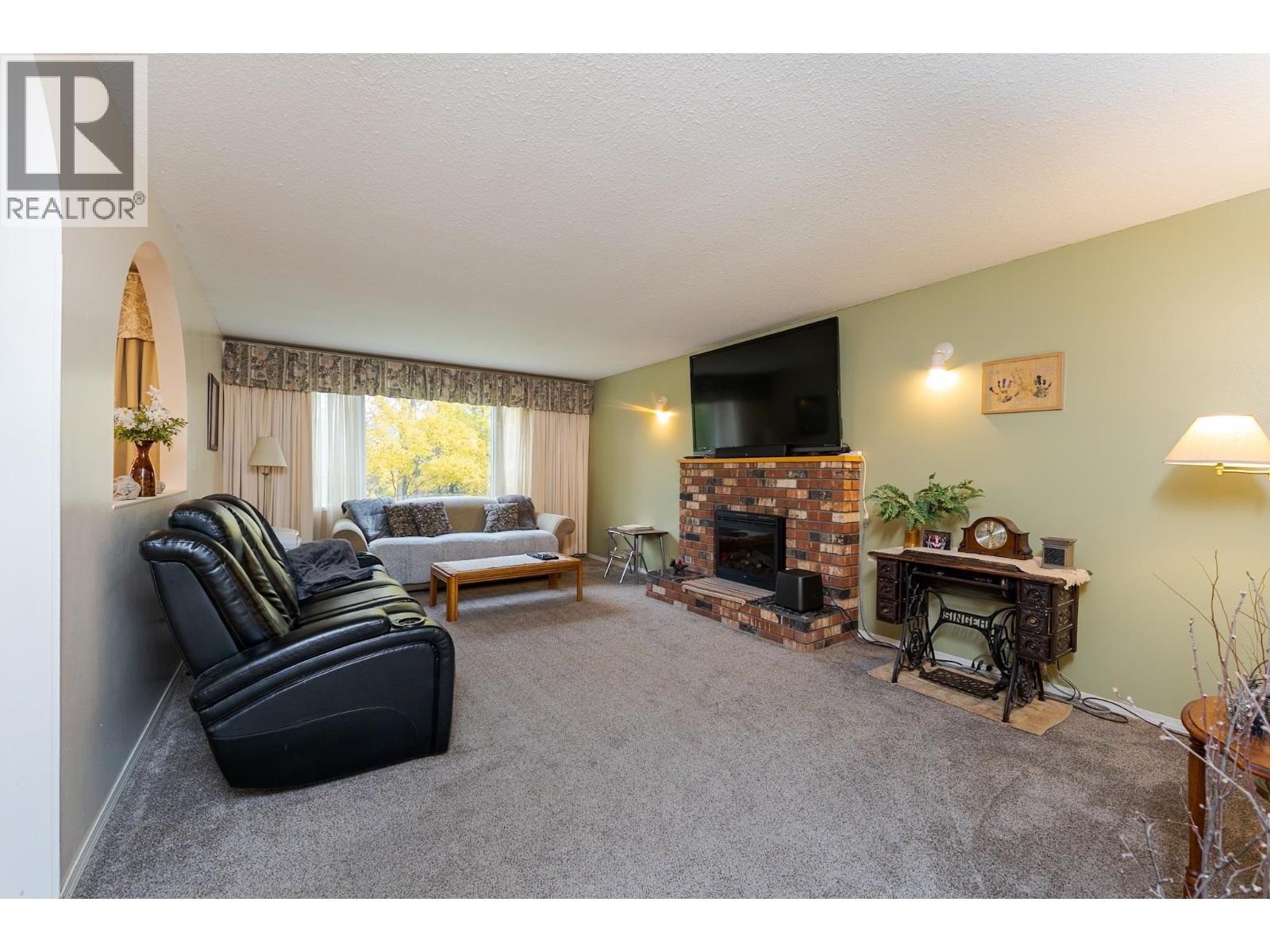 1164 Stirling Drive Property Photo 15