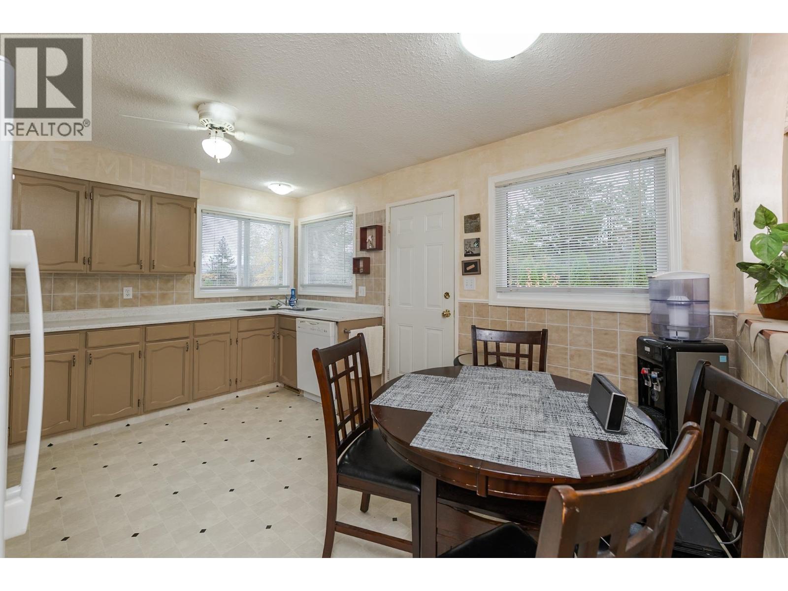 1164 Stirling Drive Property Photo 21