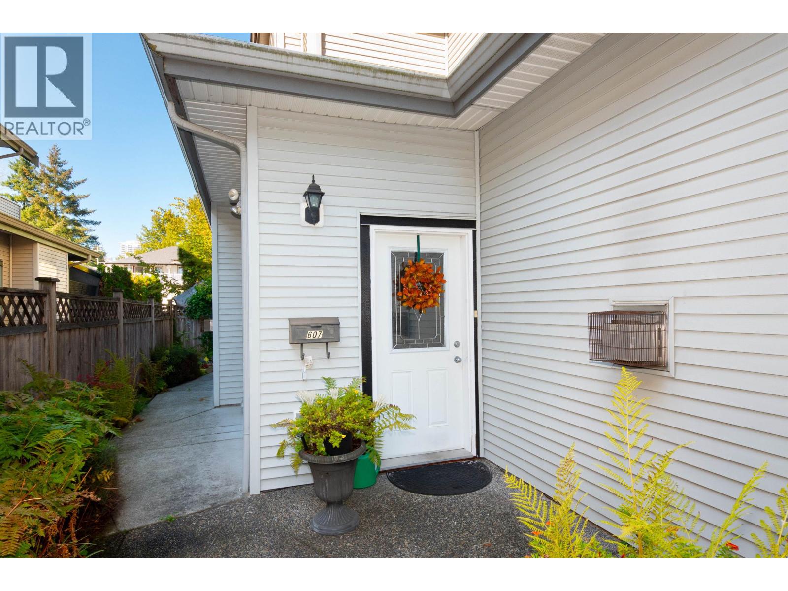 607 Sunset Avenue Property Photo 2