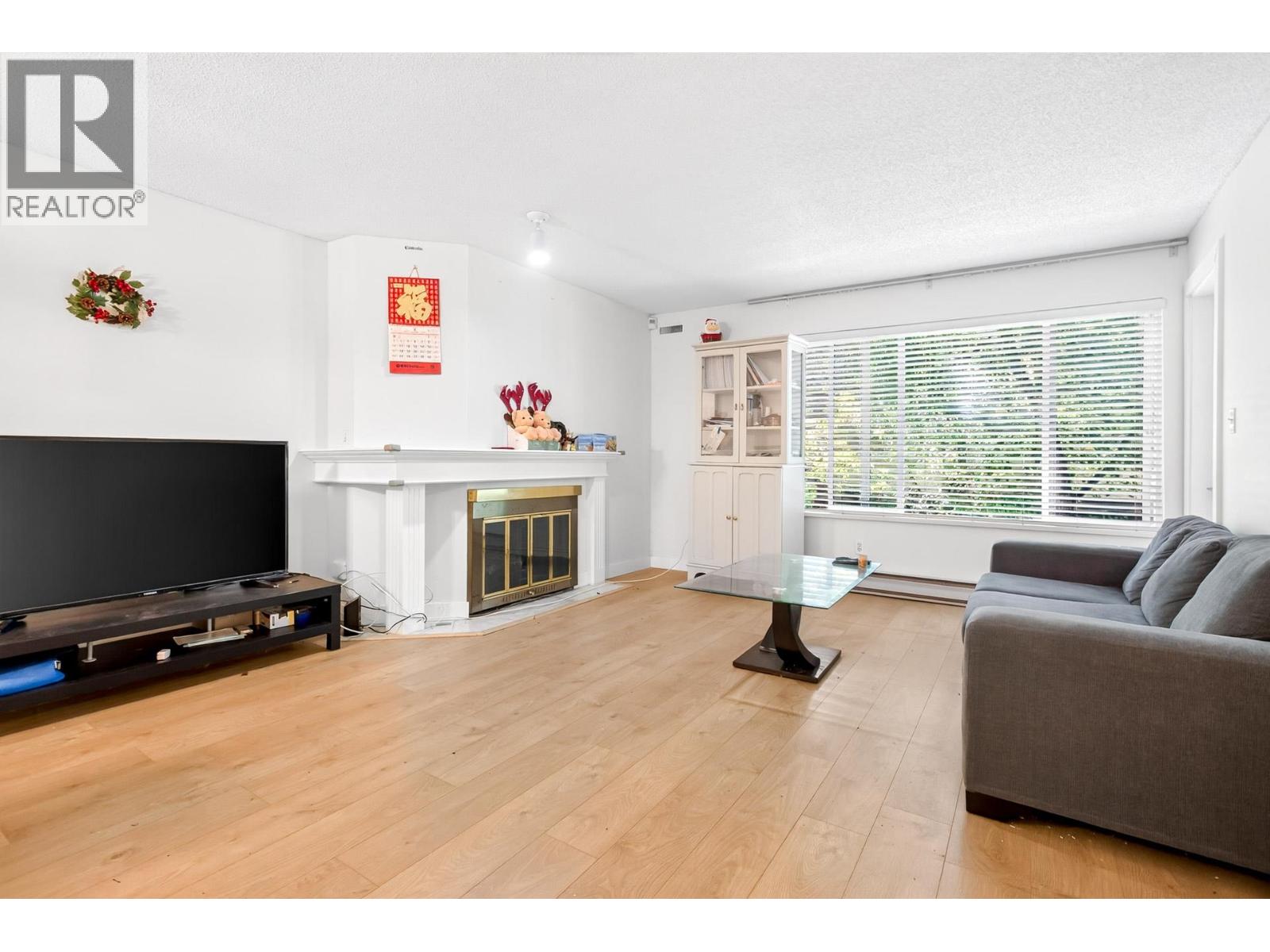 104 7560 Moffatt Road Property Photo 4