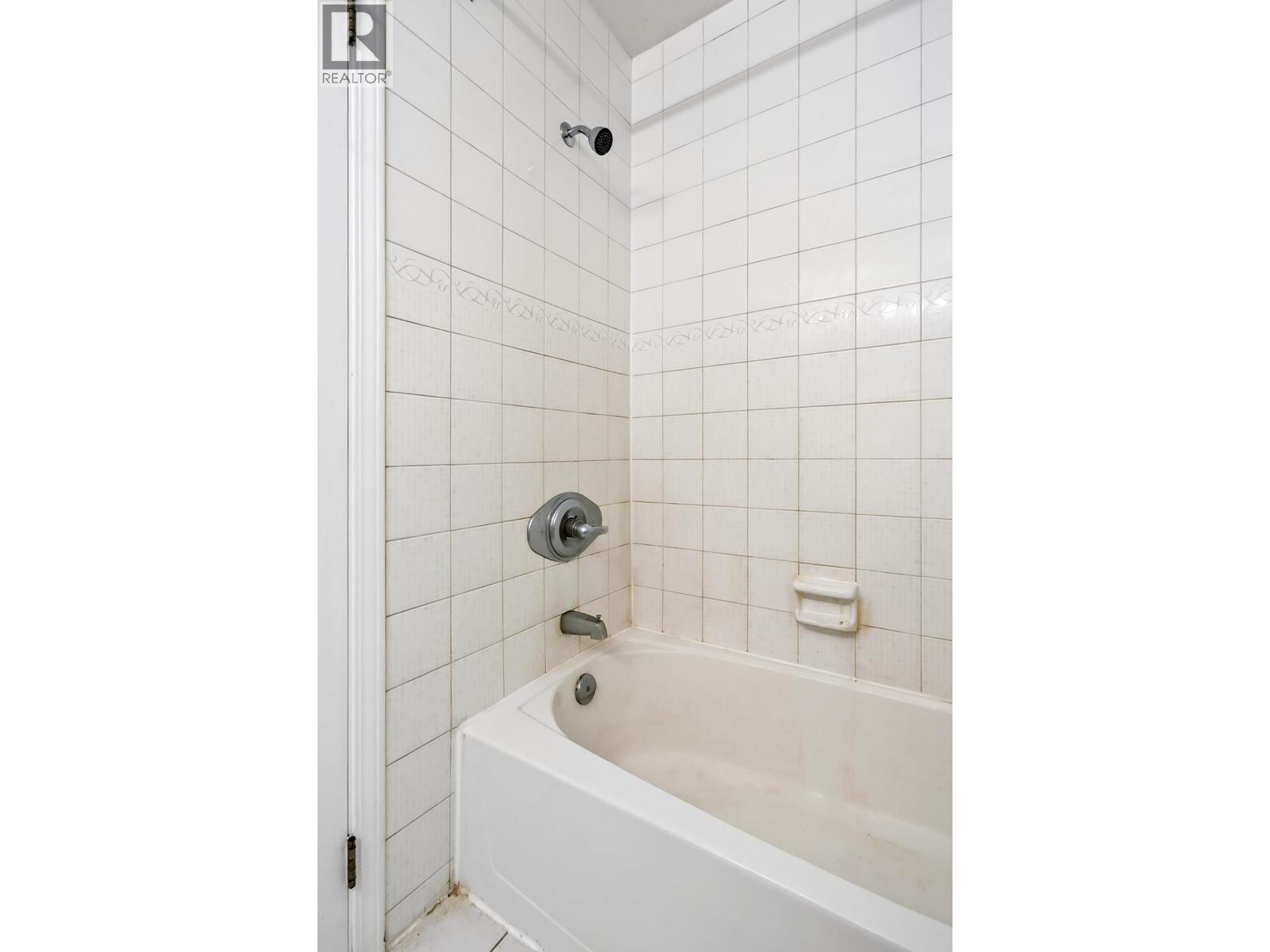 104 7560 Moffatt Road Property Photo 21