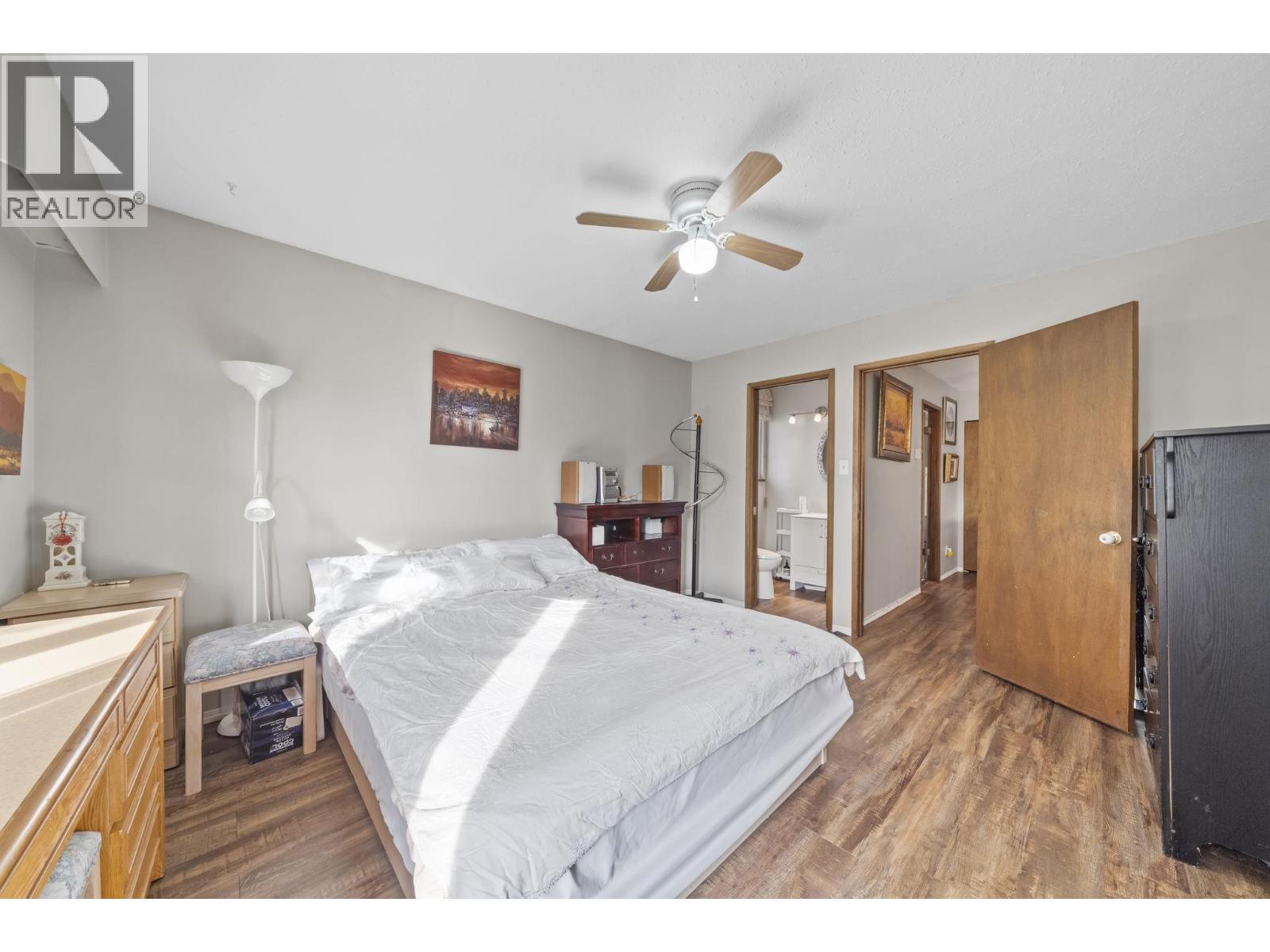 5189 Norfolk Street Property Photo 15