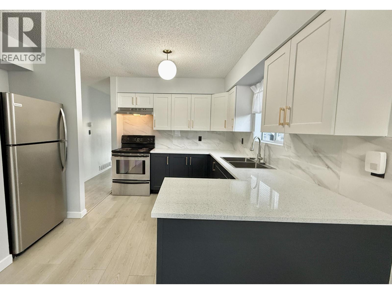 3850 Lillooet Street Property Photo 4
