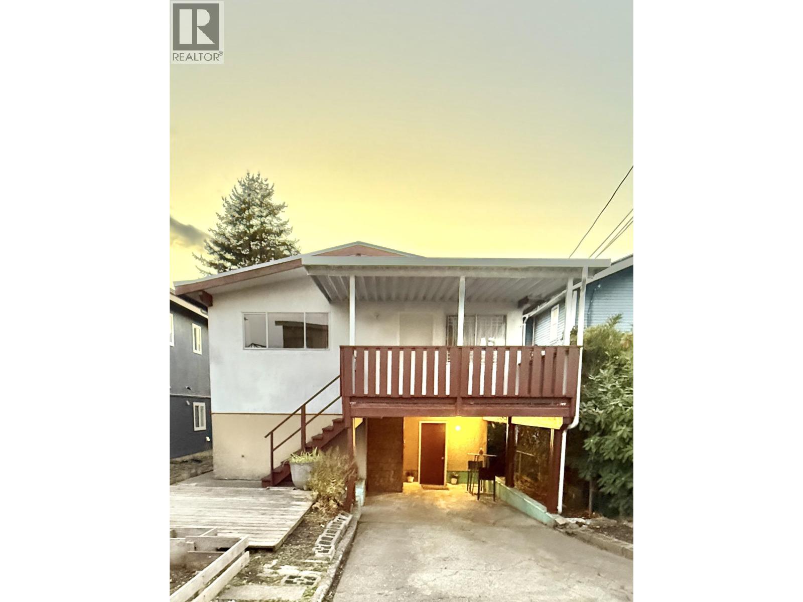 3850 Lillooet Street Property Photo 12