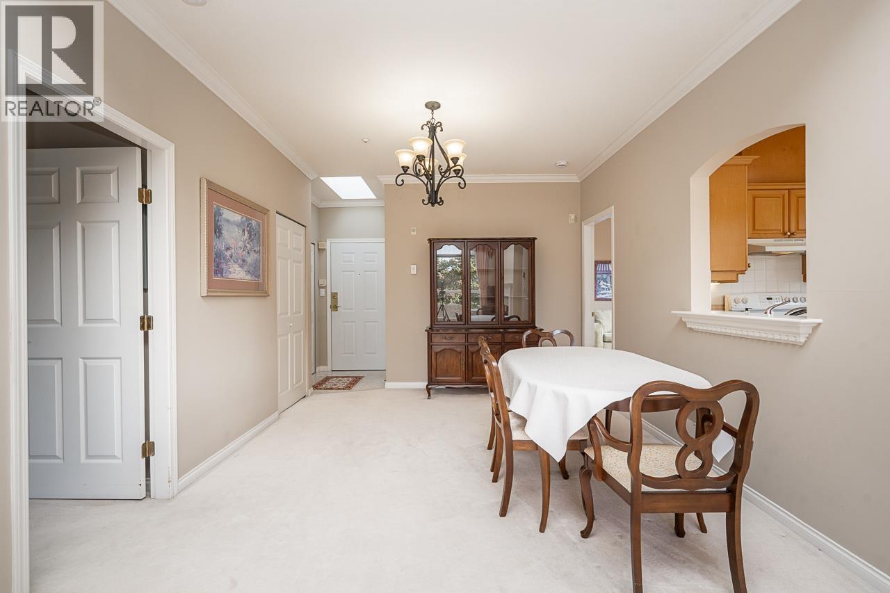 411 3098 Guildford Way Property Photo 6
