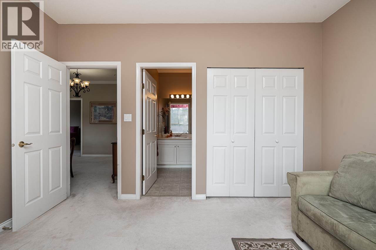 411 3098 Guildford Way Property Photo 18