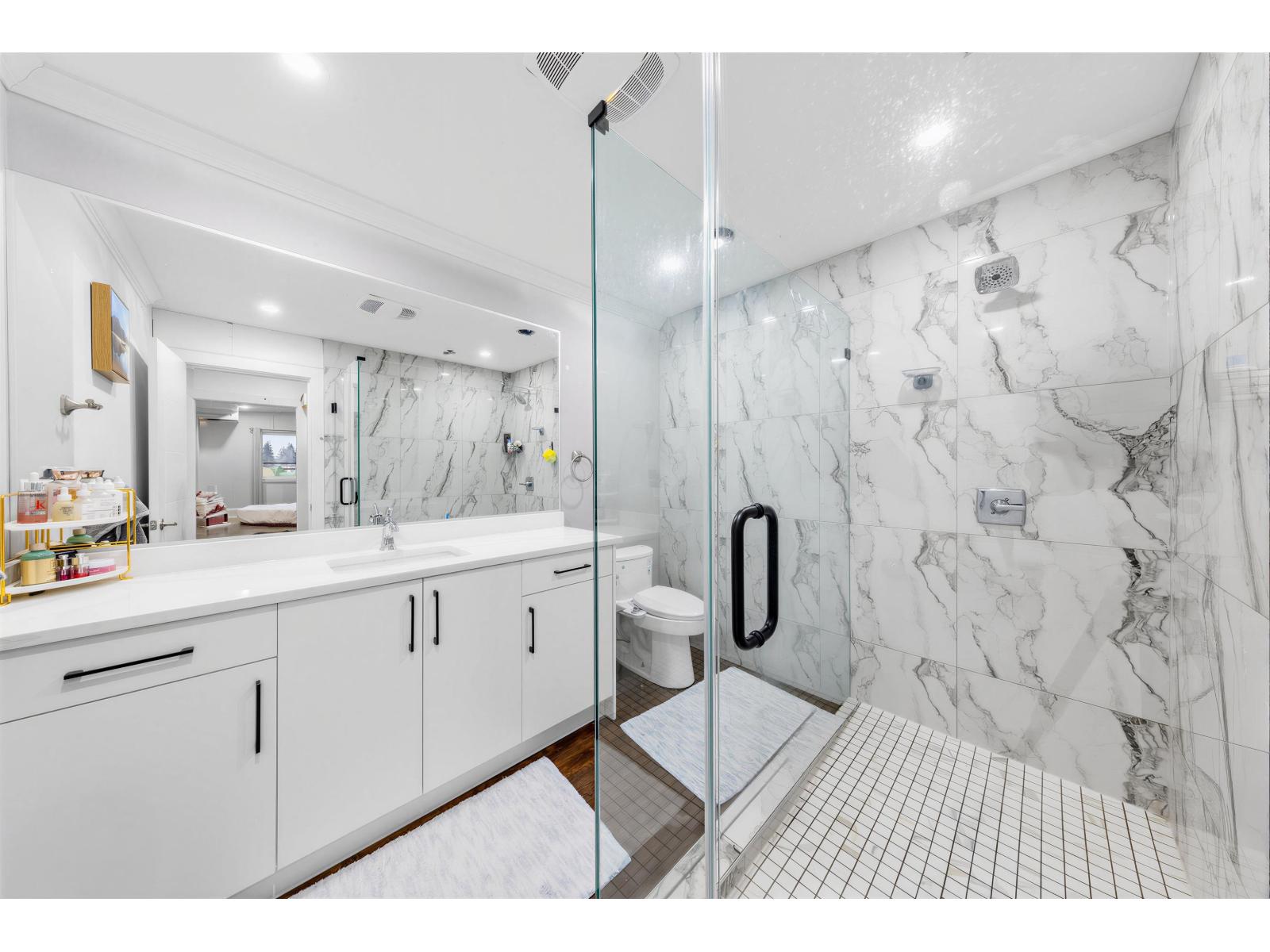 21298 36 Avenue Property Photo 29