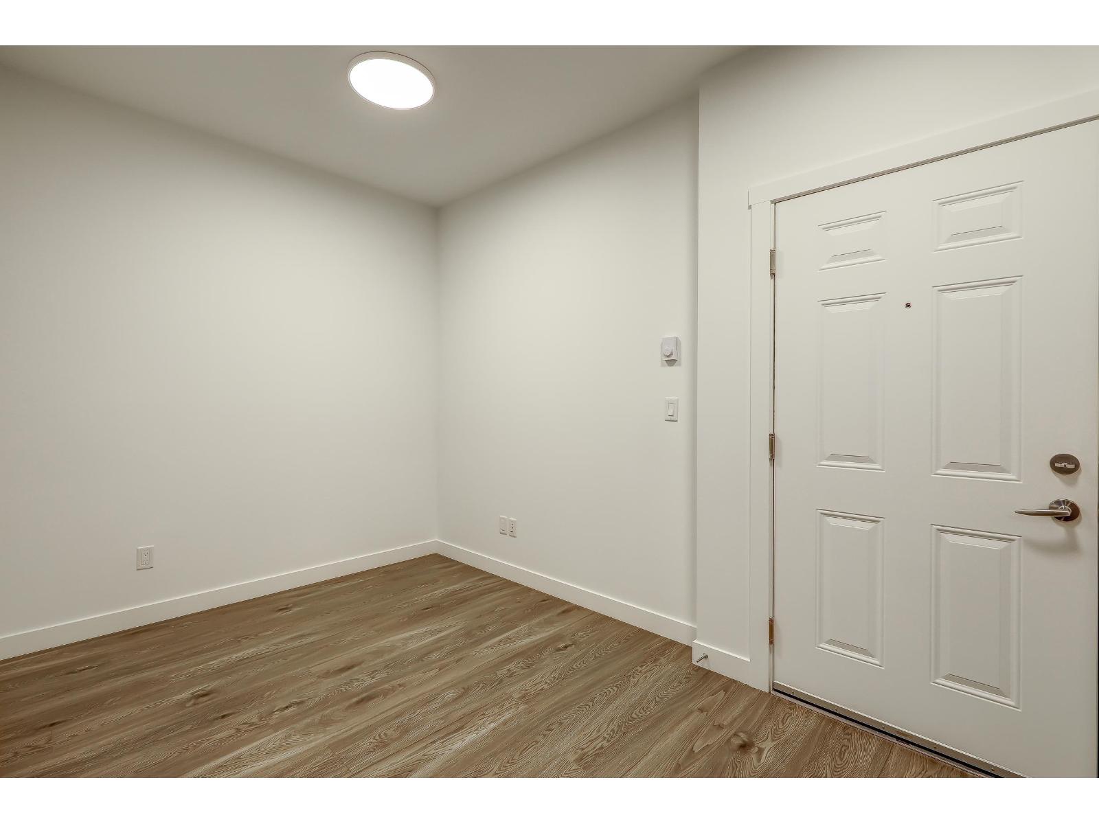 505 20826 72 Avenue Property Photo 9
