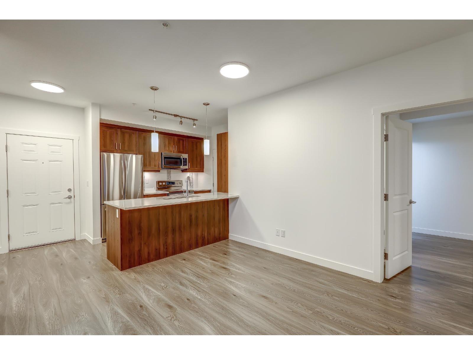 505 20826 72 Avenue Property Photo 13