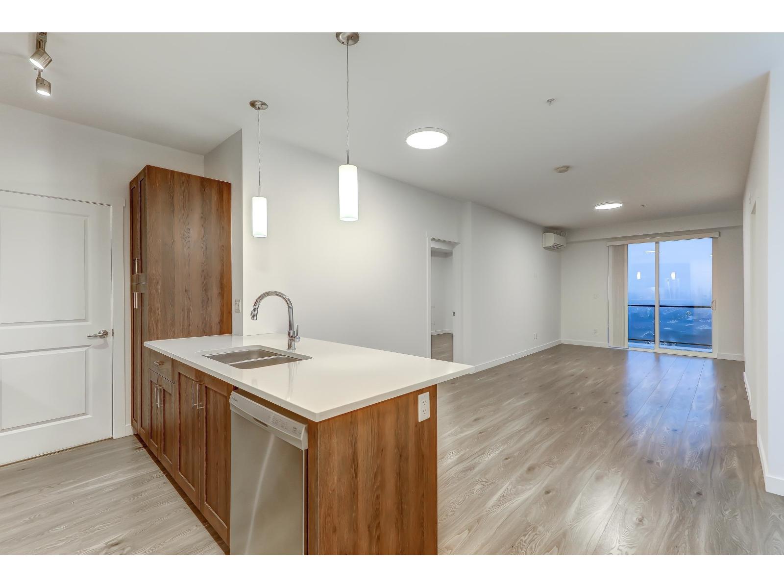 505 20826 72 Avenue Property Photo 14