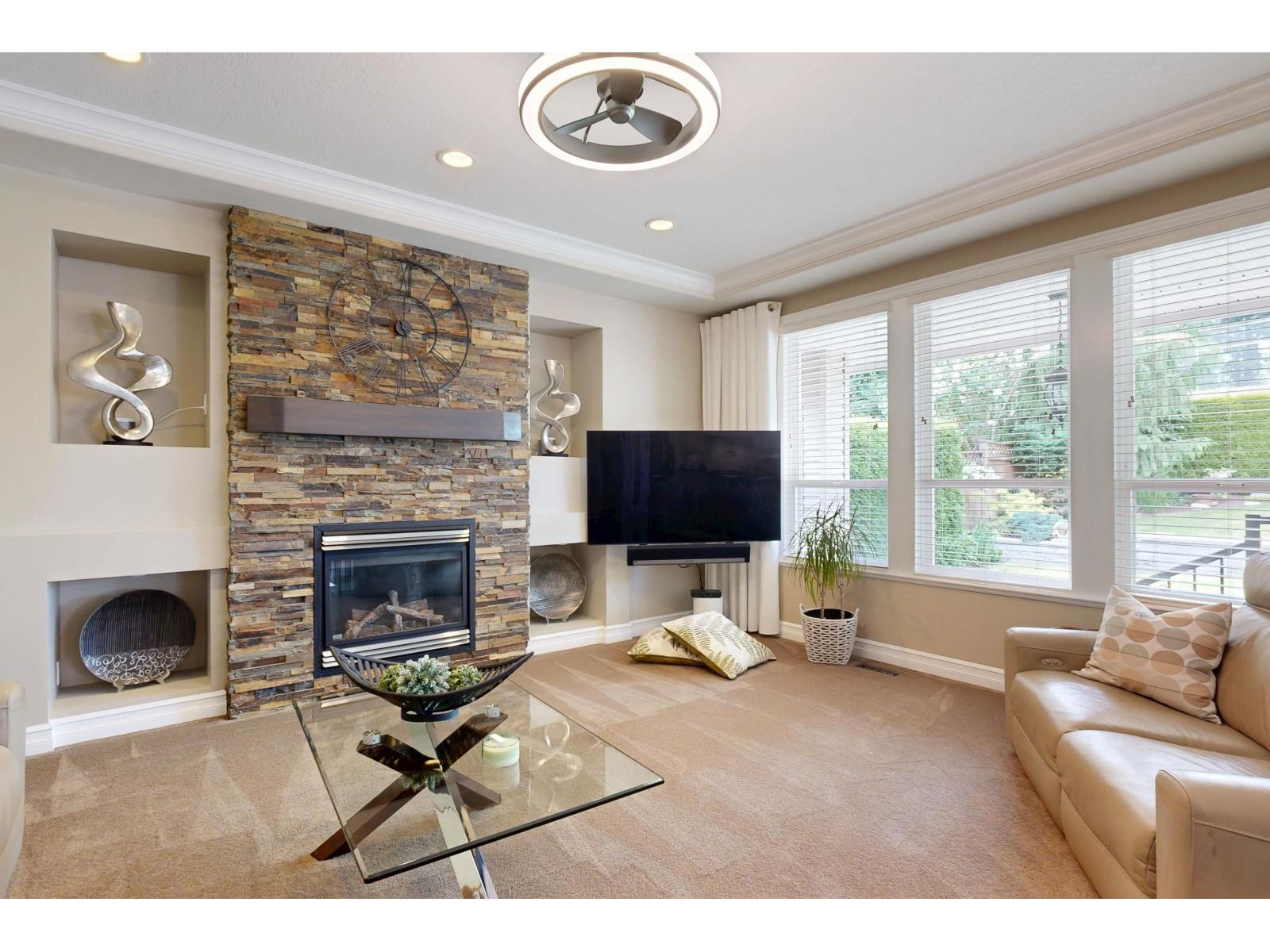 5795 167 Street Property Photo 11