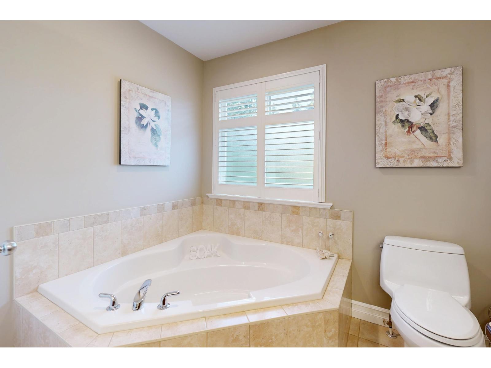 5795 167 Street Property Photo 23
