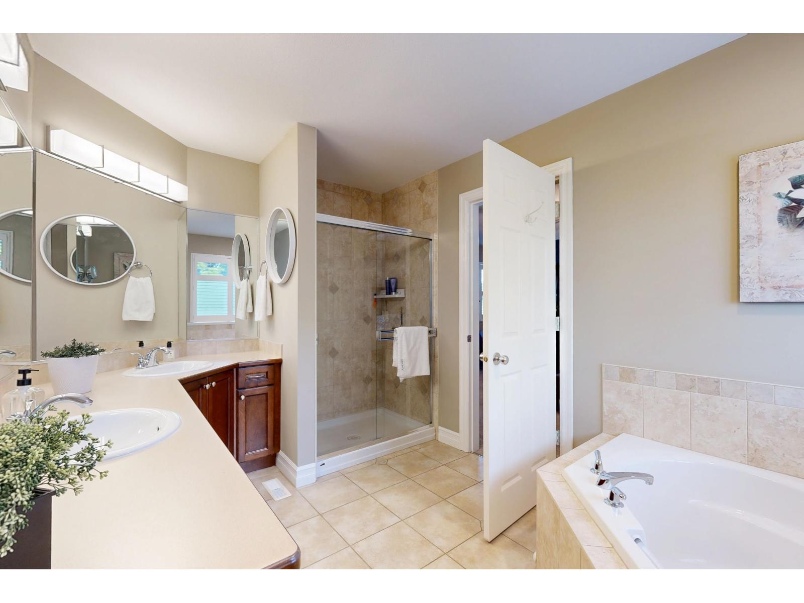 5795 167 Street Property Photo 24