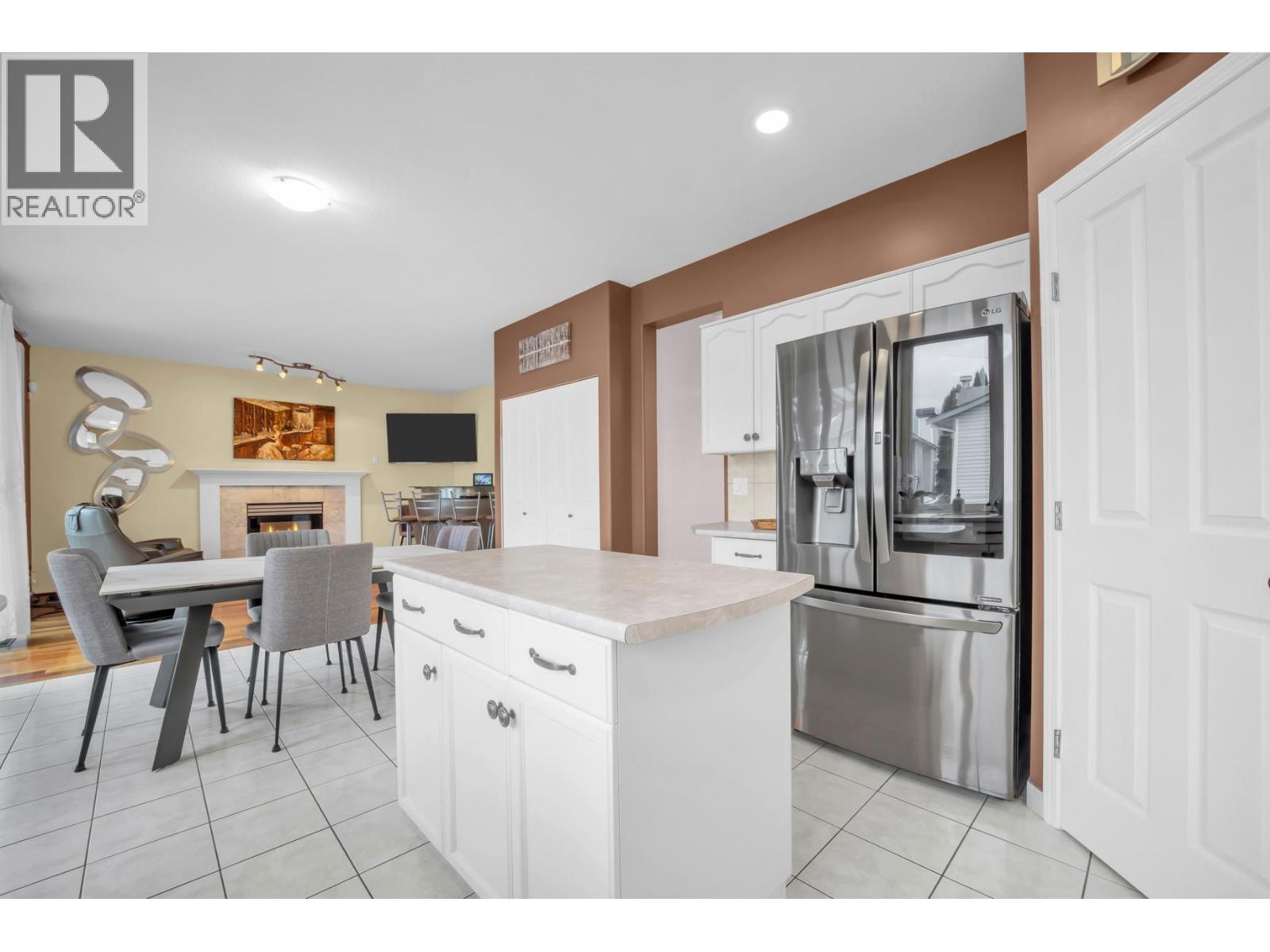 707 Omineca Avenue Property Photo 12