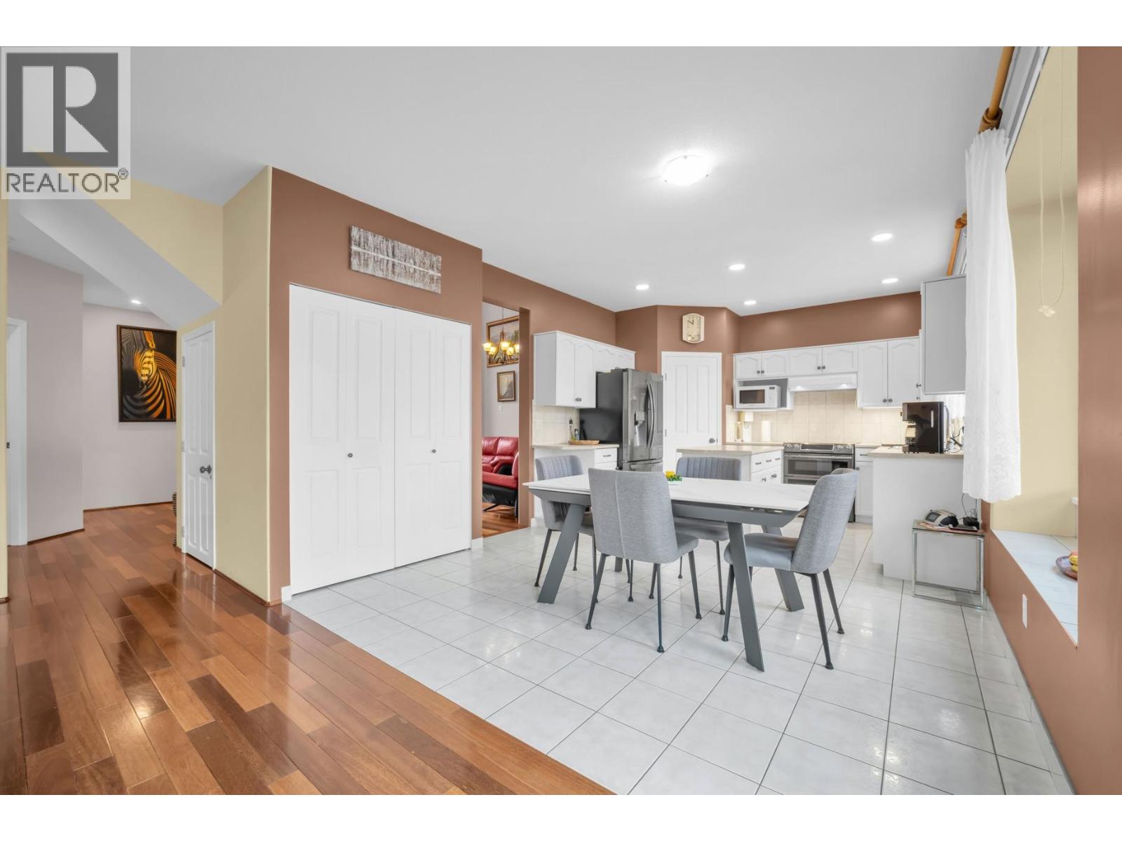 707 Omineca Avenue Property Photo 20