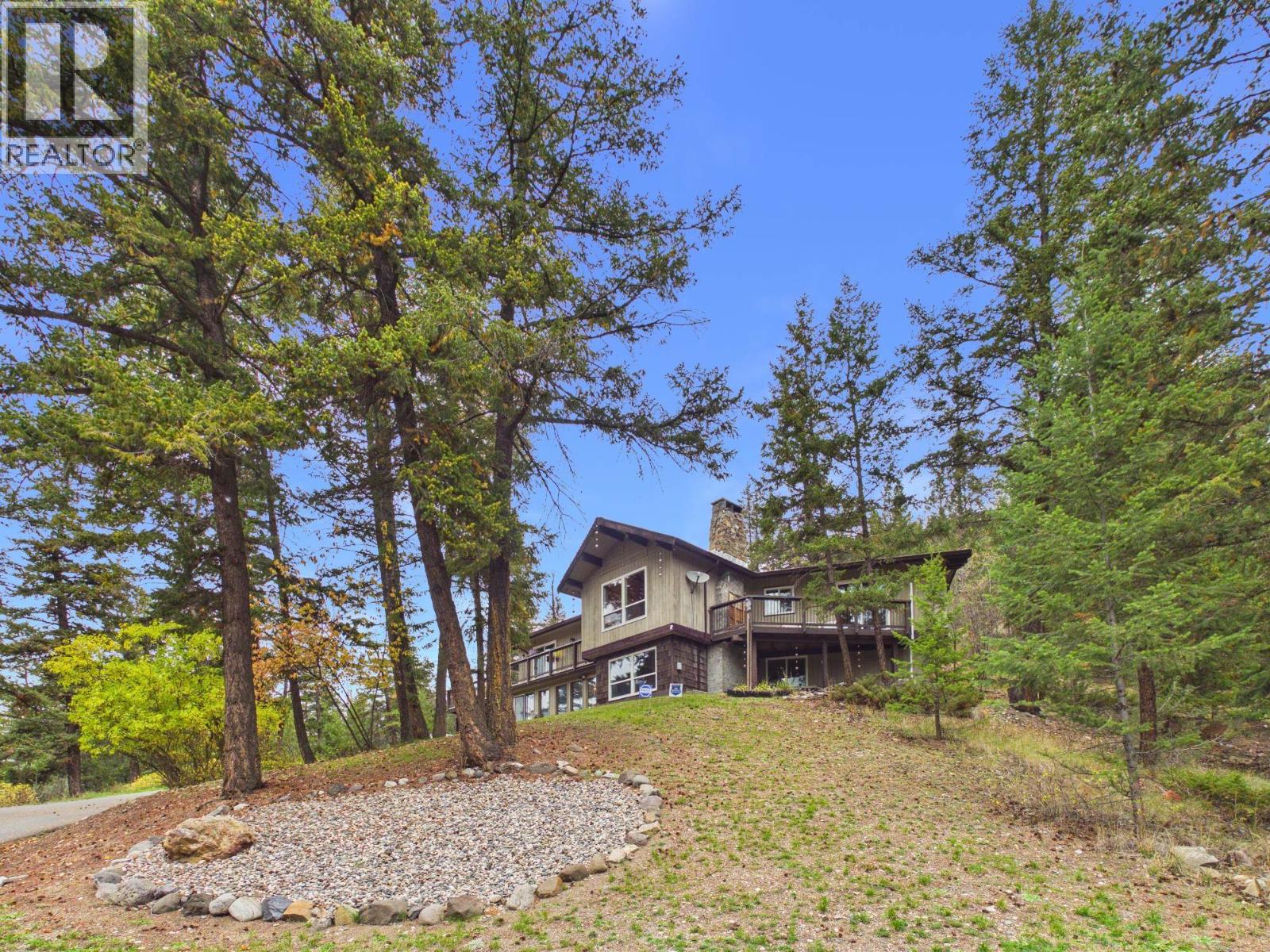 1140 Tower Crescent Property Photo 4