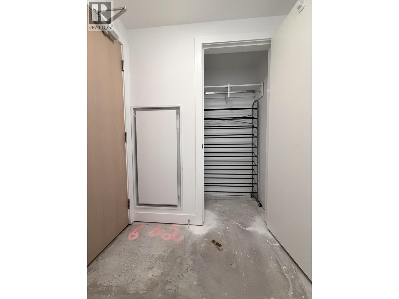 602 8538 River District Crossing Property Photo 4