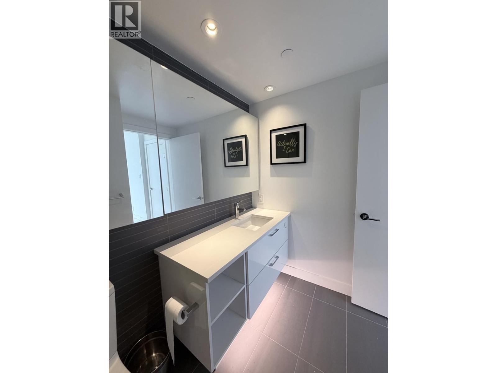 602 8538 River District Crossing Property Photo 17
