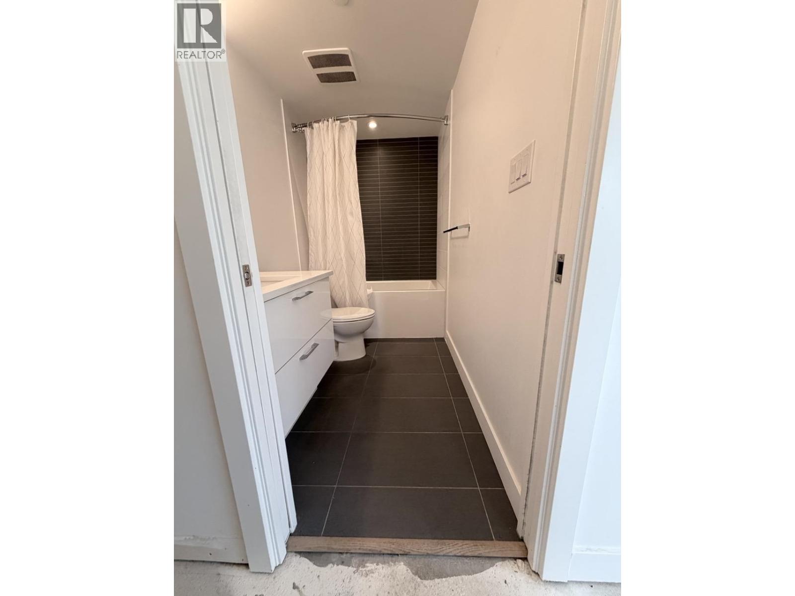 602 8538 River District Crossing Property Photo 28