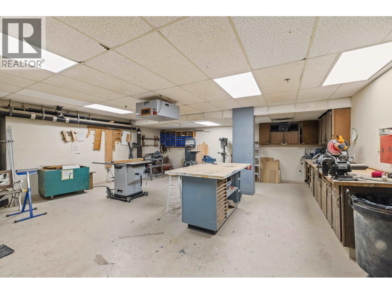 202 4743 W River Road Property Photo 33