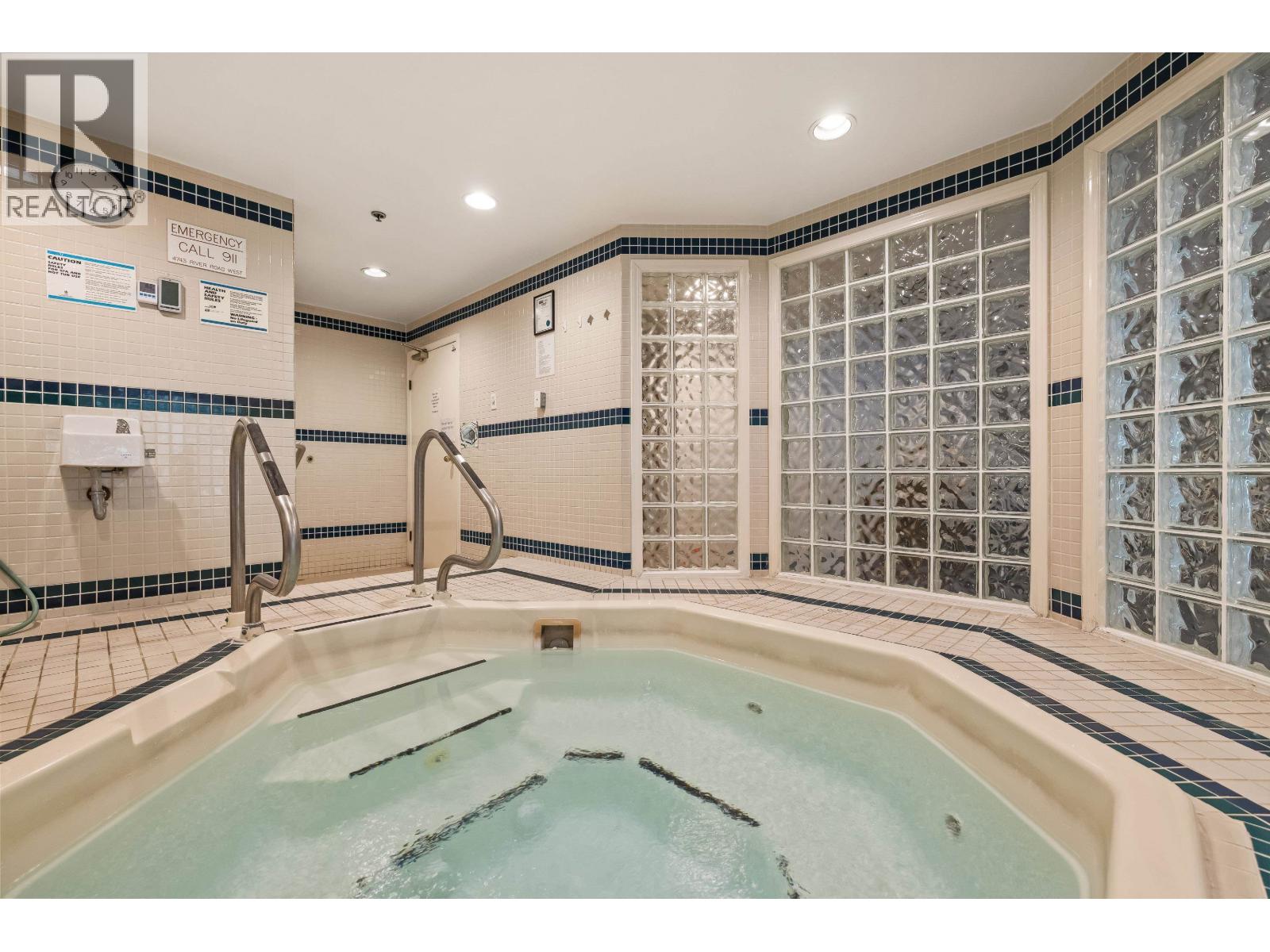 202 4743 W River Road Property Photo 34
