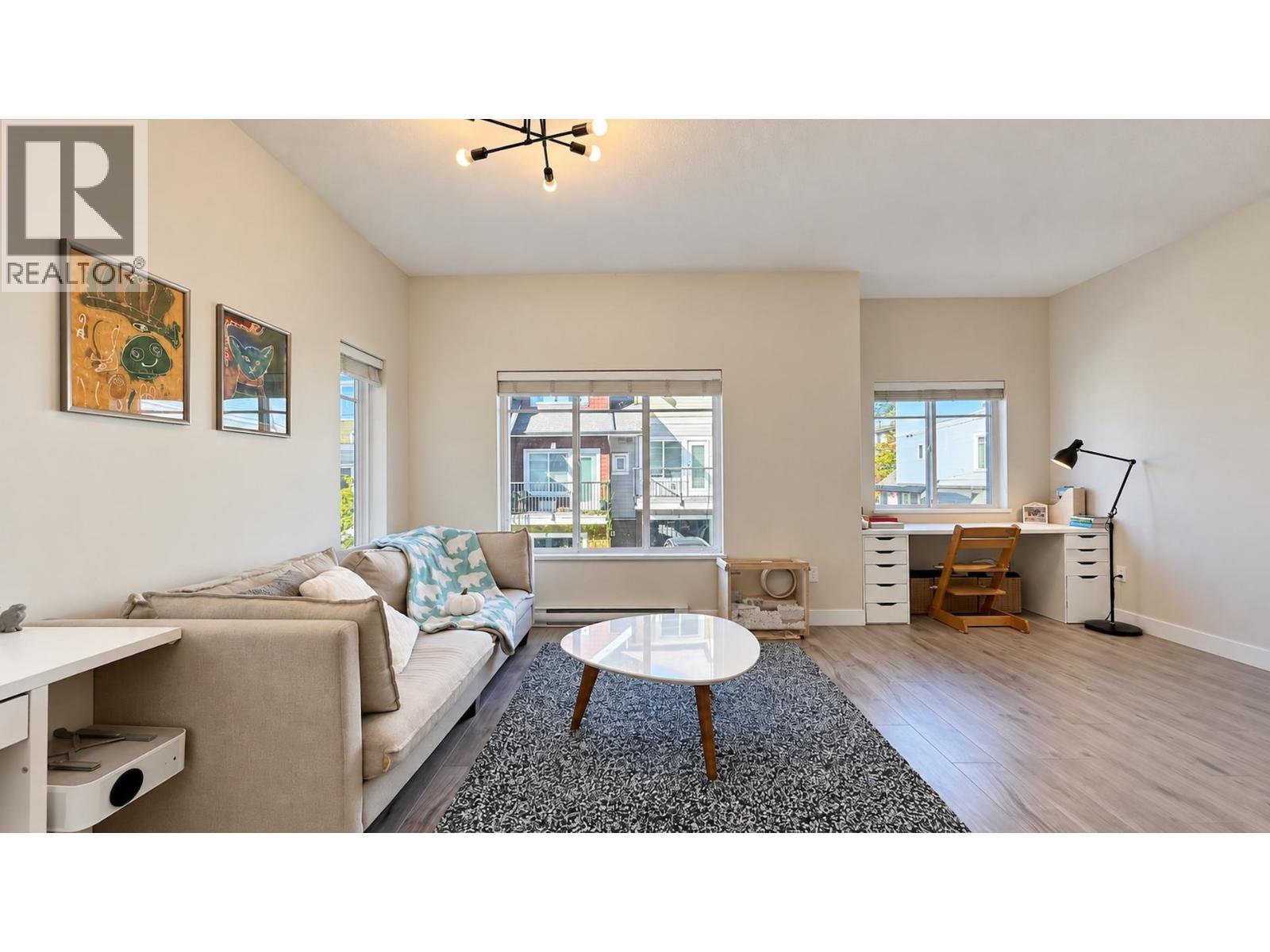 25 1219 Burke Mountain Street Property Photo 3