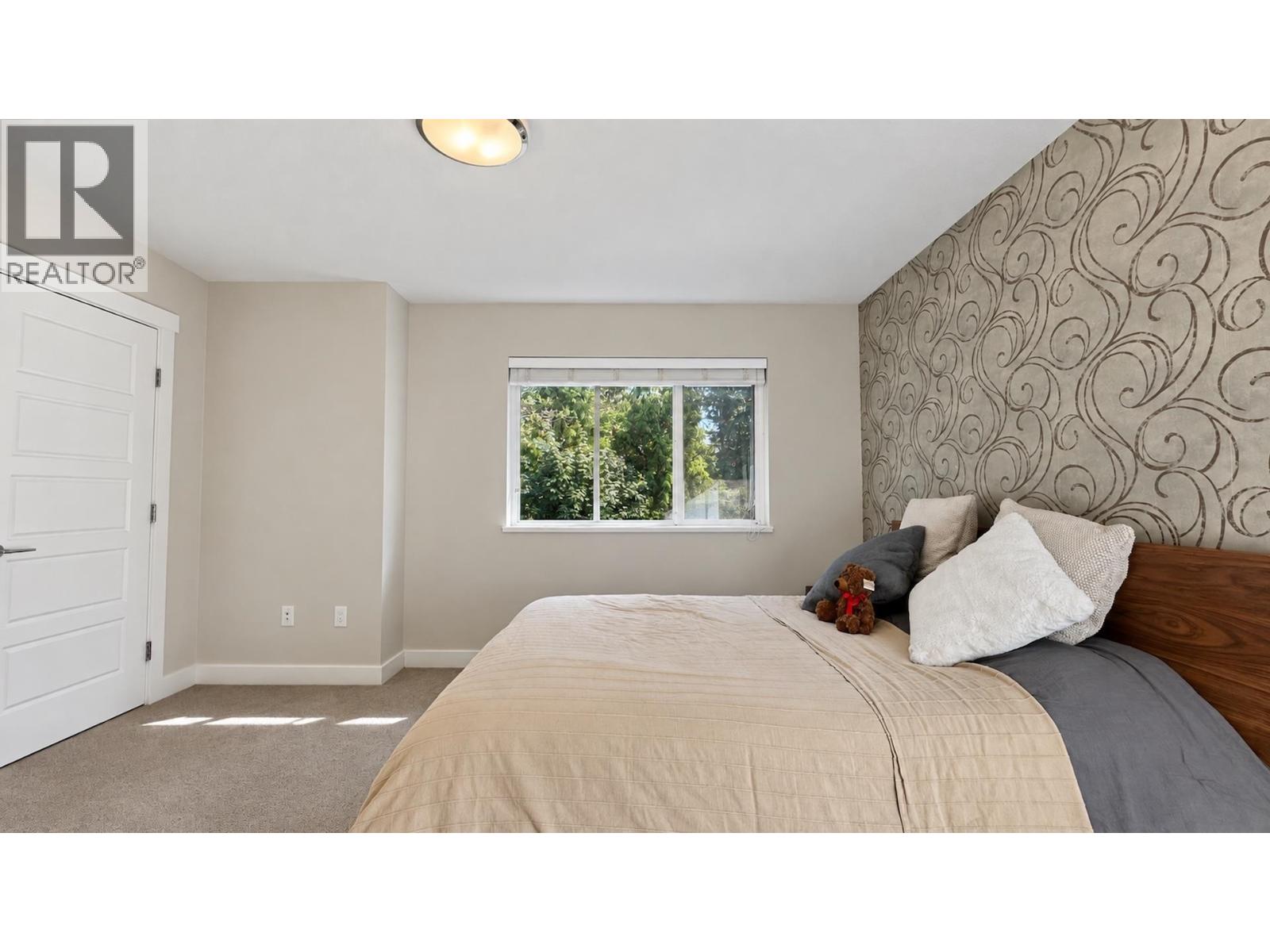 25 1219 Burke Mountain Street Property Photo 22