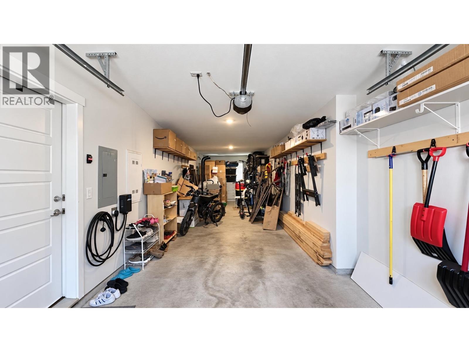 25 1219 Burke Mountain Street Property Photo 30