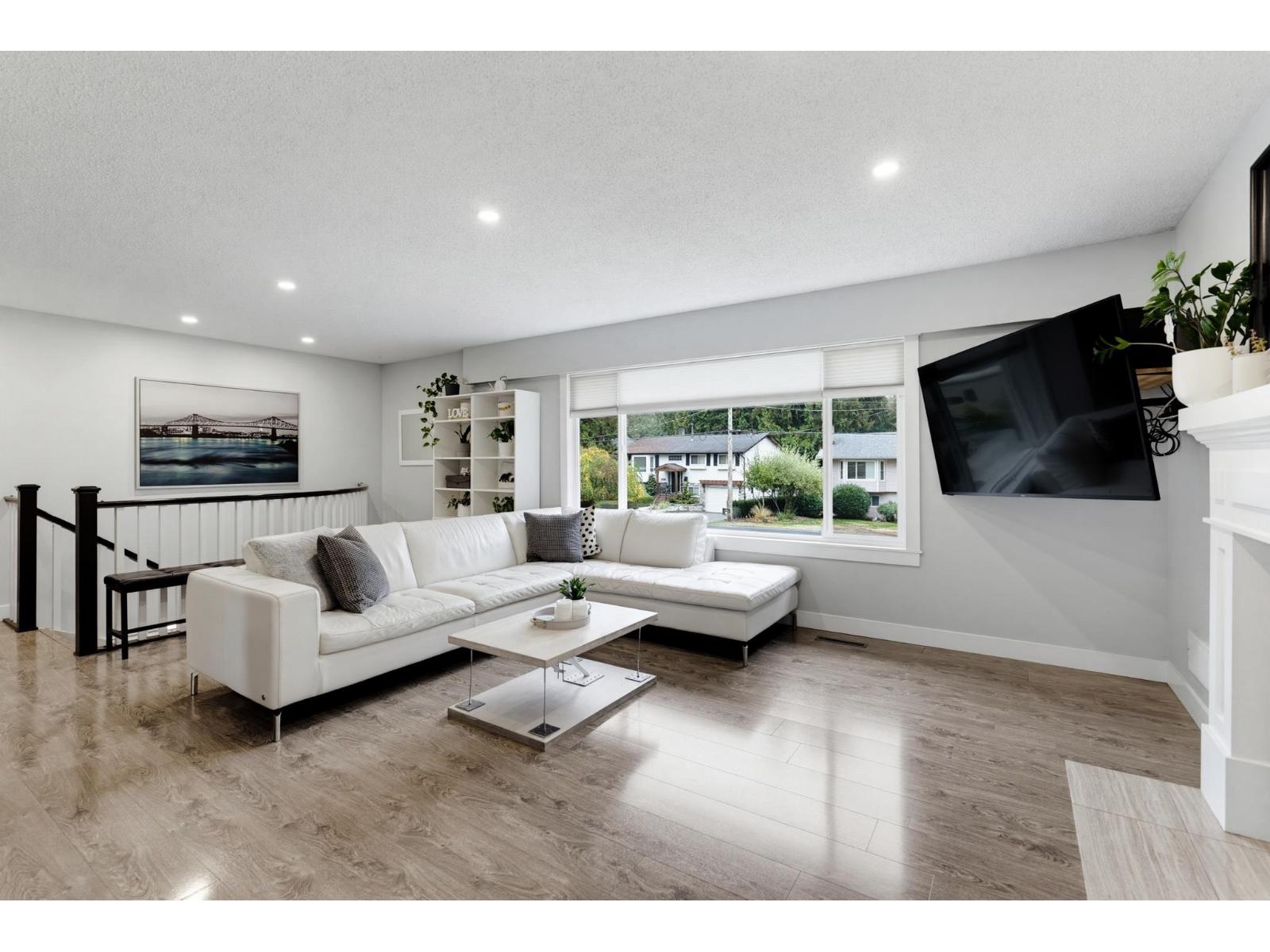 3822 201a Street Property Photo 6