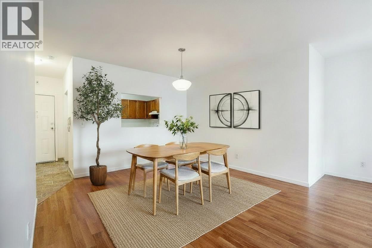 208 4989 47 Avenue Property Photo 2