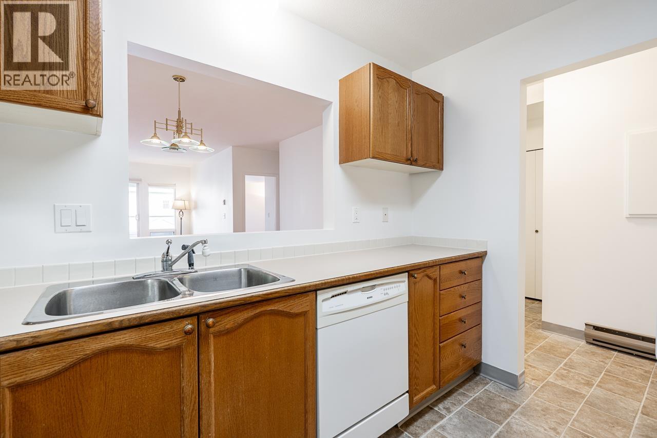208 4989 47 Avenue Property Photo 11