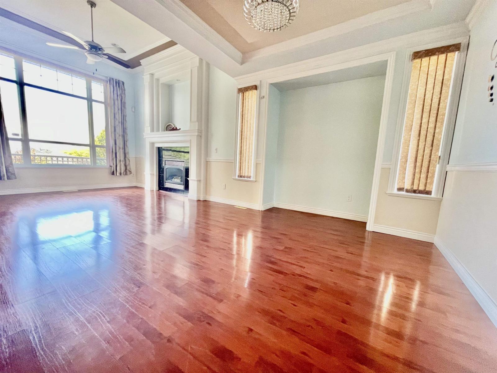 6668 183 Street Property Photo 4