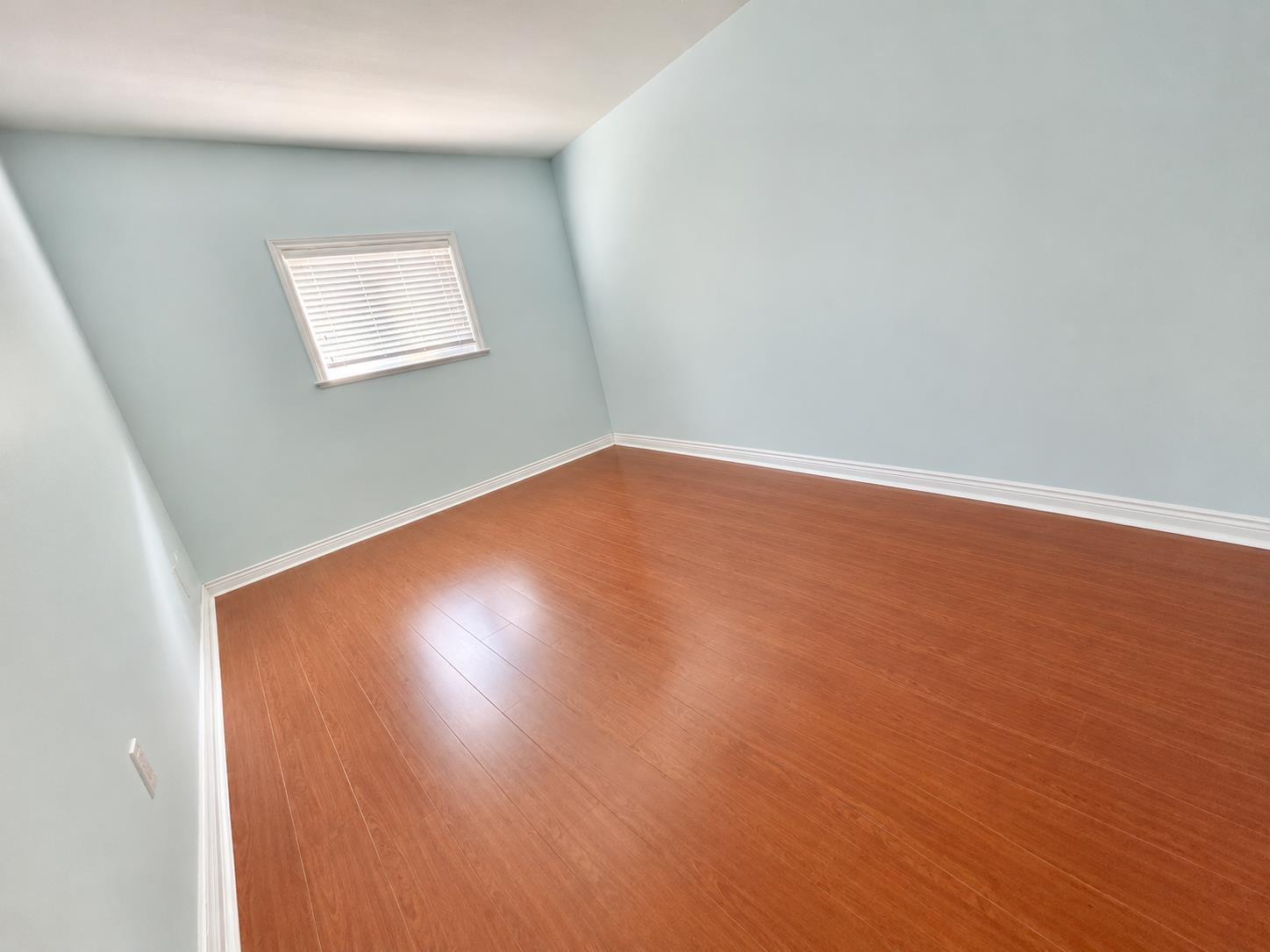 6668 183 Street Property Photo 12